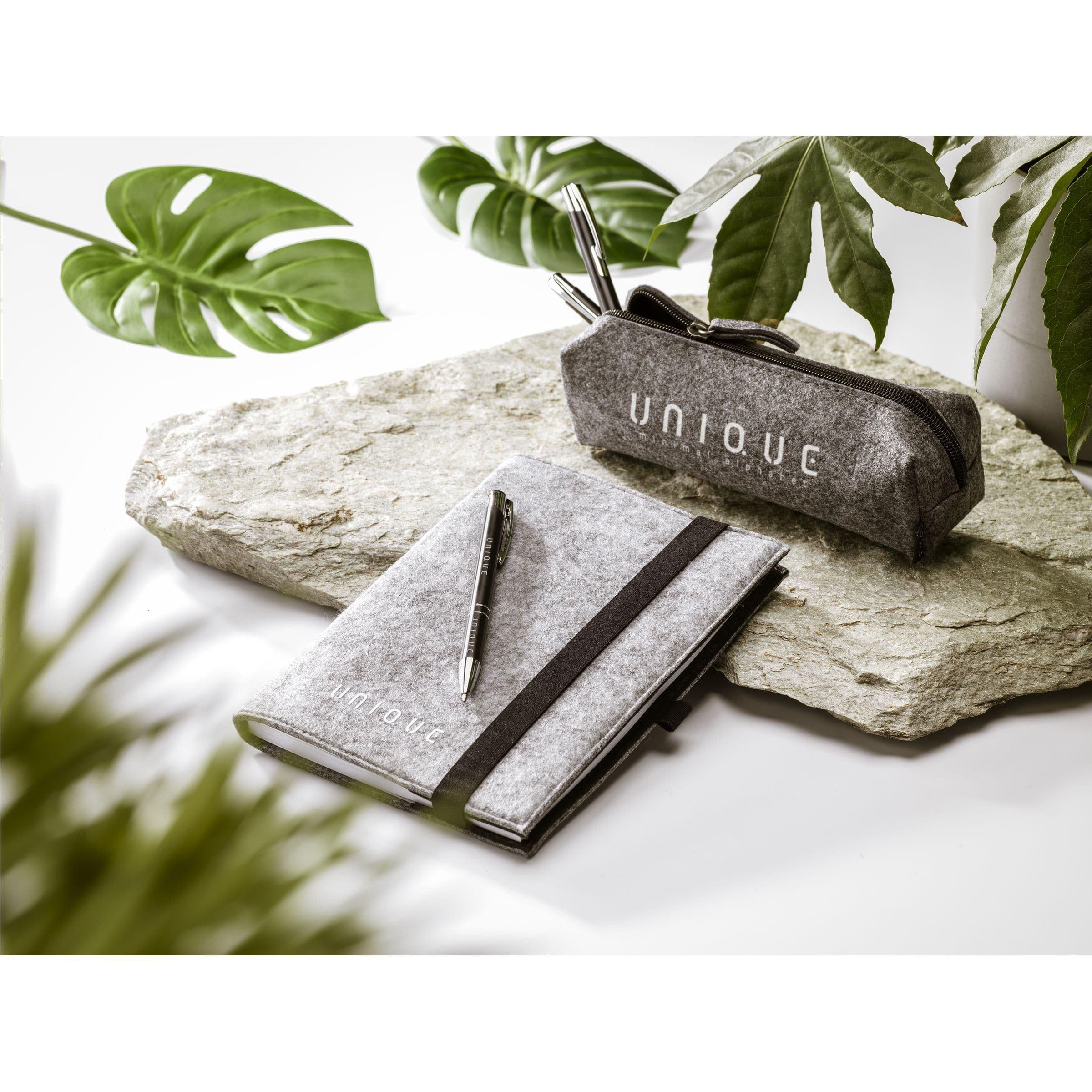 Stylo Ebony brillant en situation