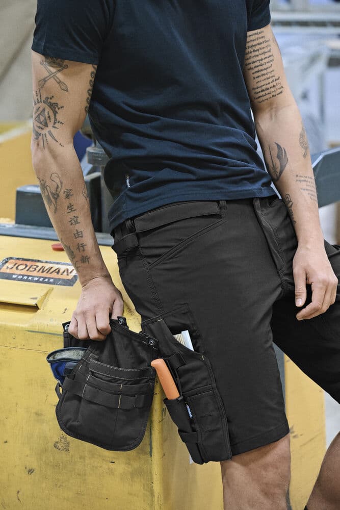 Jobman 2397 Craftsman Shorts Stretch HP en situation
