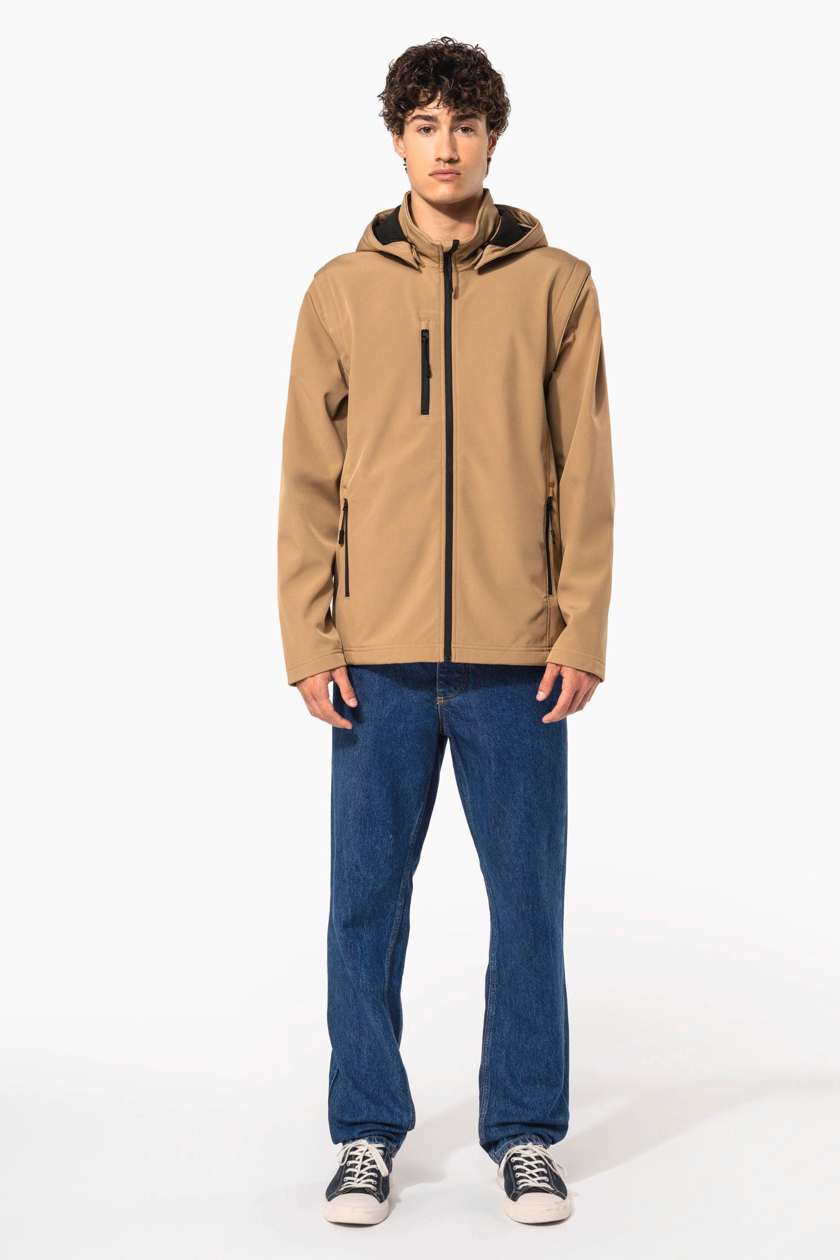 Veste Softshell 3 couches à capuche avec manches amovibles unisexe en situation