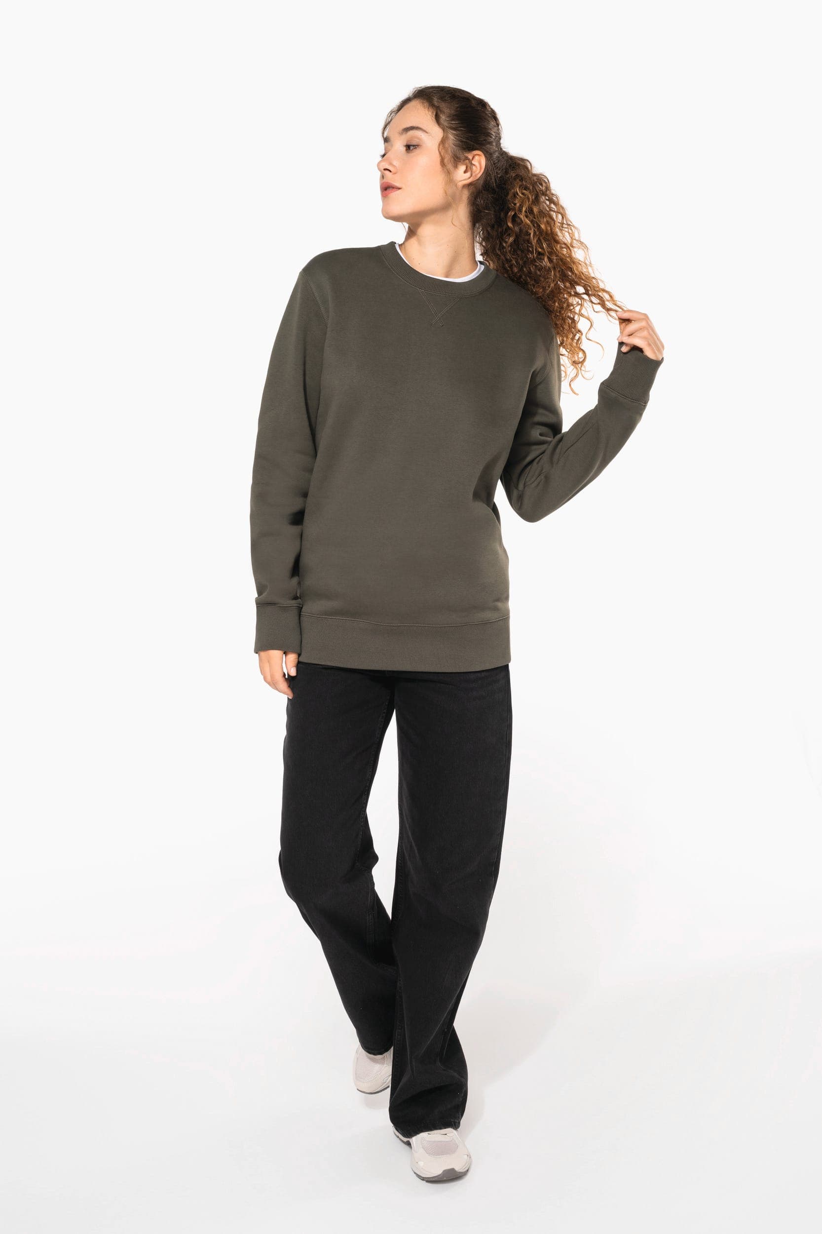 Sweat-shirt col rond unisexe en situation