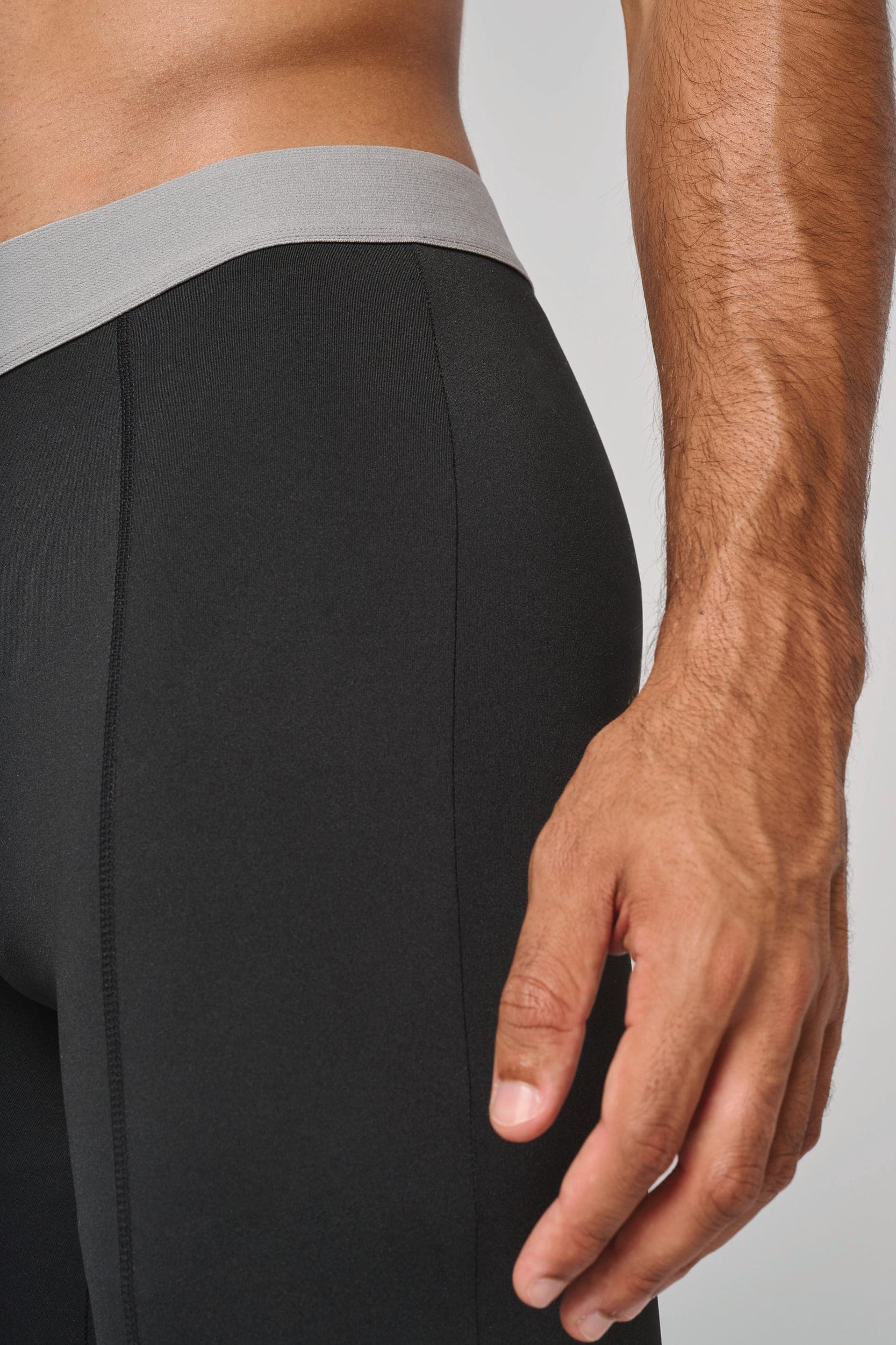 Collant sous-vêtement sport homme en situation