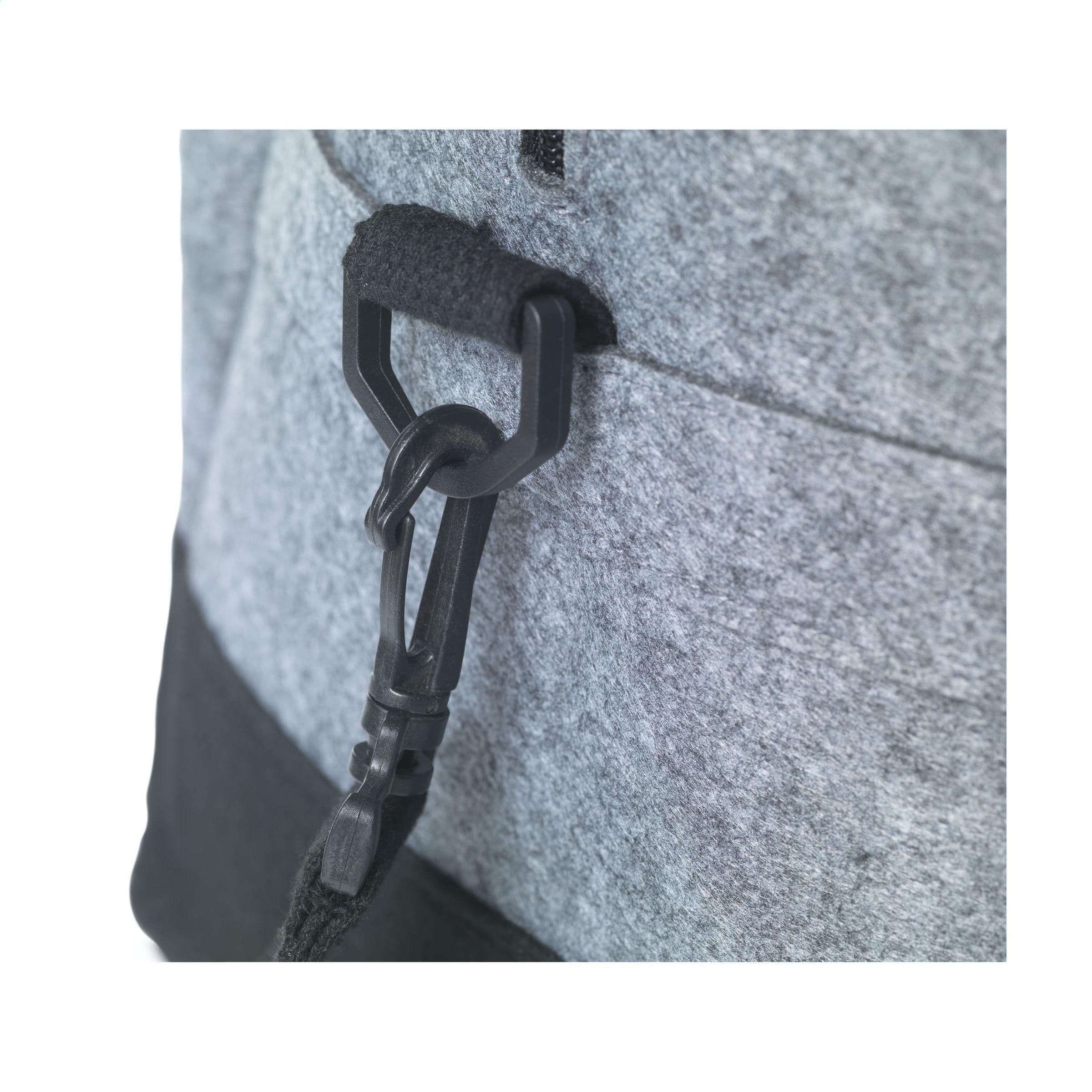 Sac de voyage Feltro GRS RPET Weekend Bag en situation