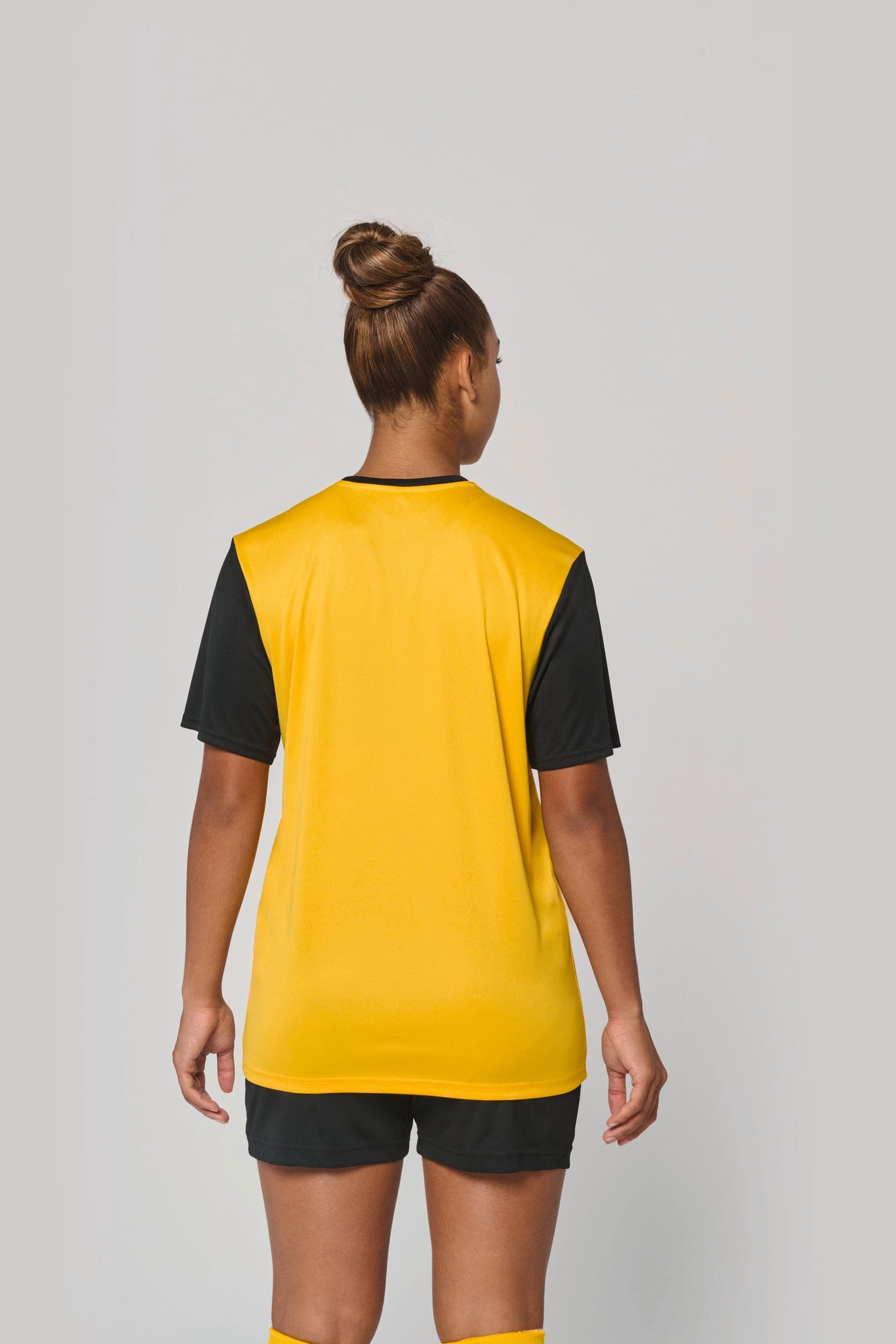 Maillot multisport manches courtes bicolore unisexe en situation