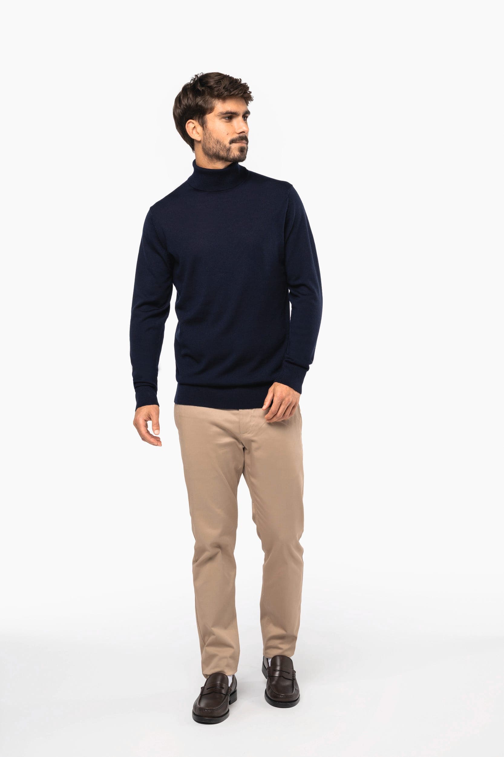 Pull Mérinos col roulé homme en situation