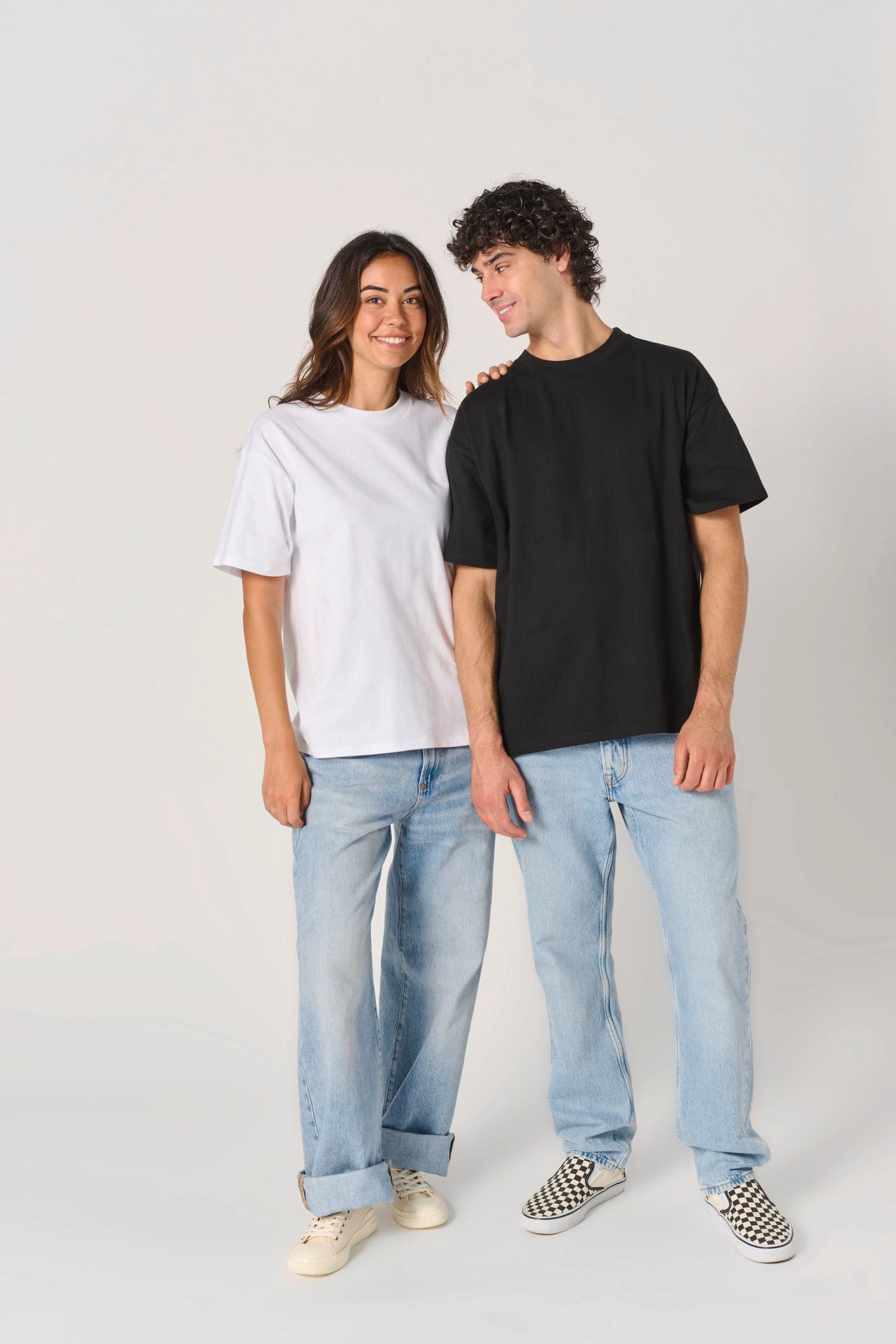 T-shirt oversize unisexe en situation