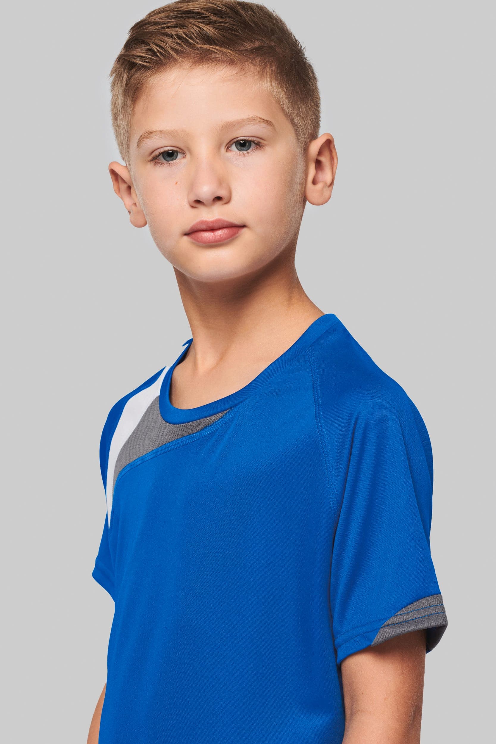 Maillot multisport manches courtes enfant en situation