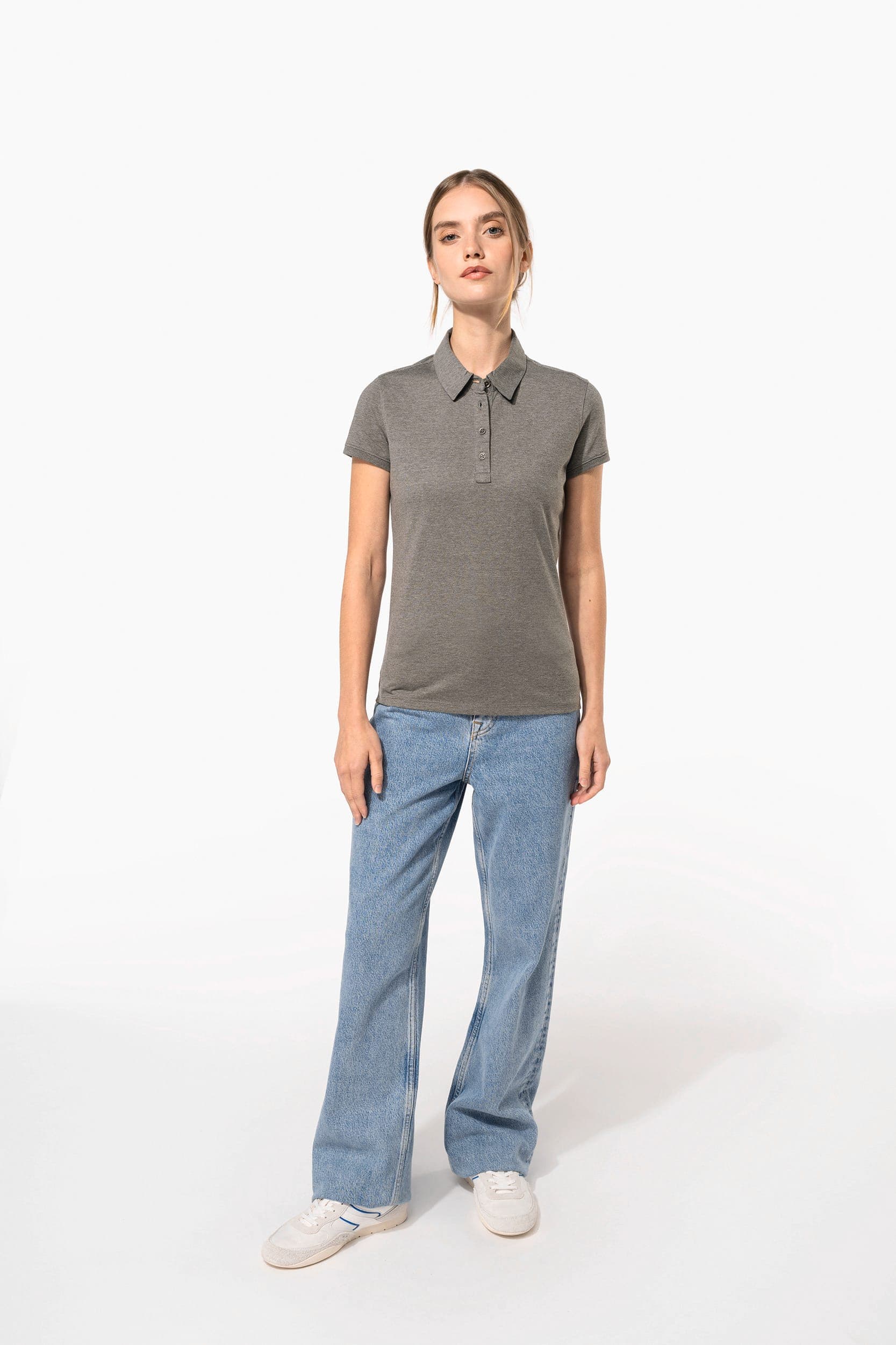 Polo jersey manches courtes femme en situation