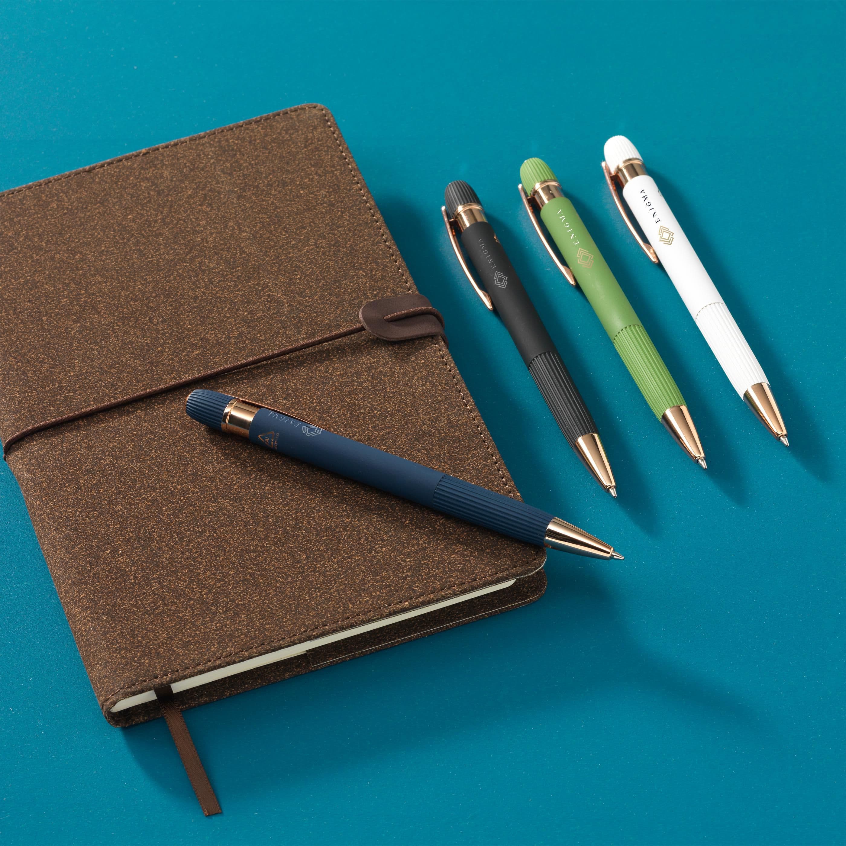 Stylo Lunox RCS recyclé alu soft touch en situation