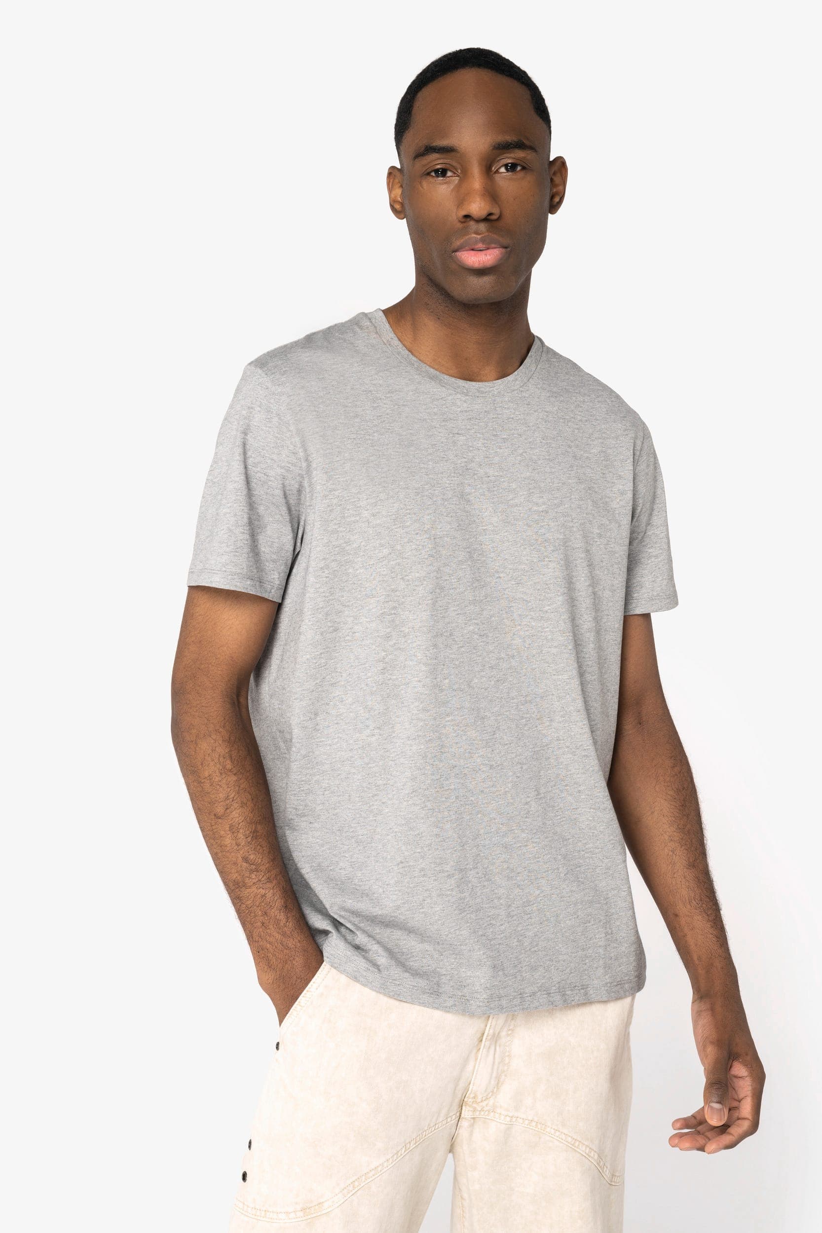 T-shirt écoresponsable unisexe en situation