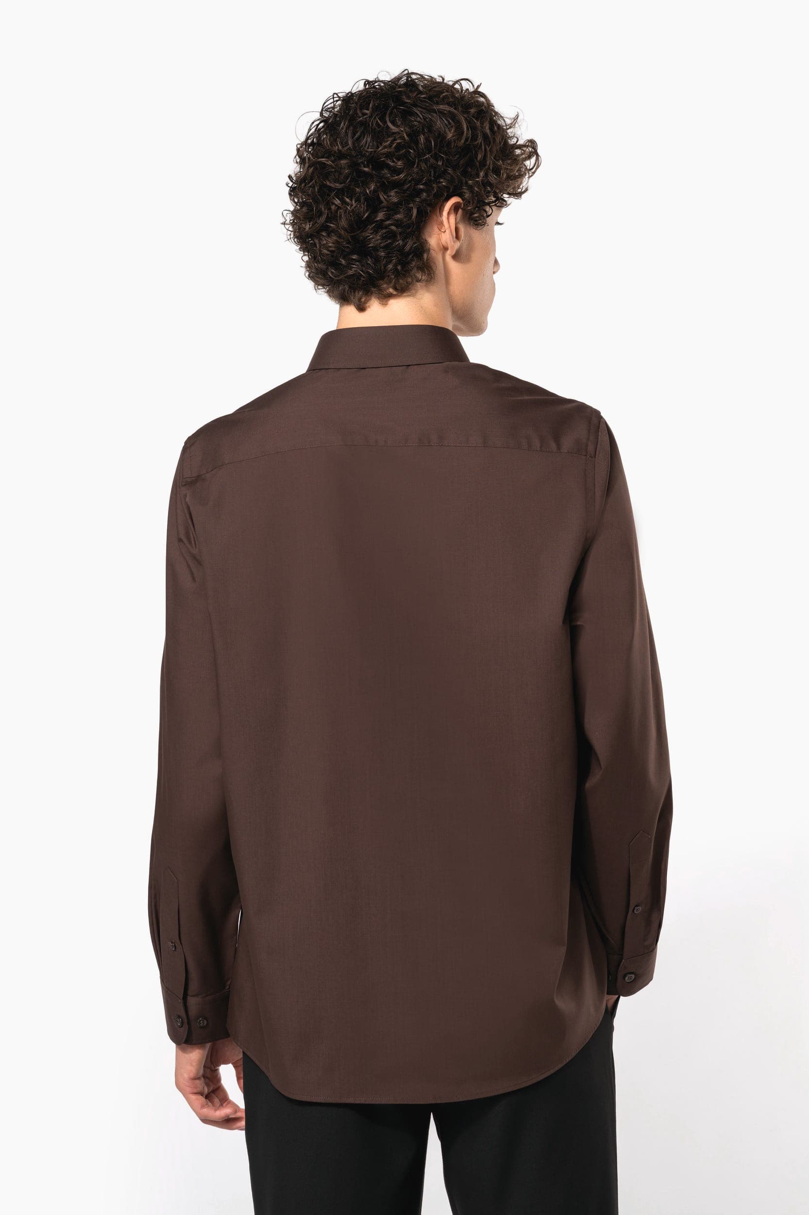 Chemise popeline polycoton entretien facile homme en situation