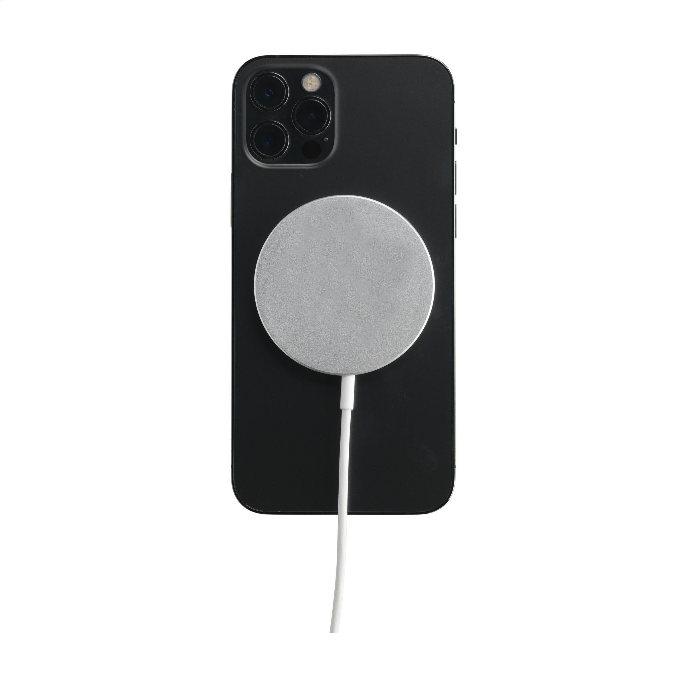 Chargeur sans fil Force MagSafe 10W RCS recyclé en situation