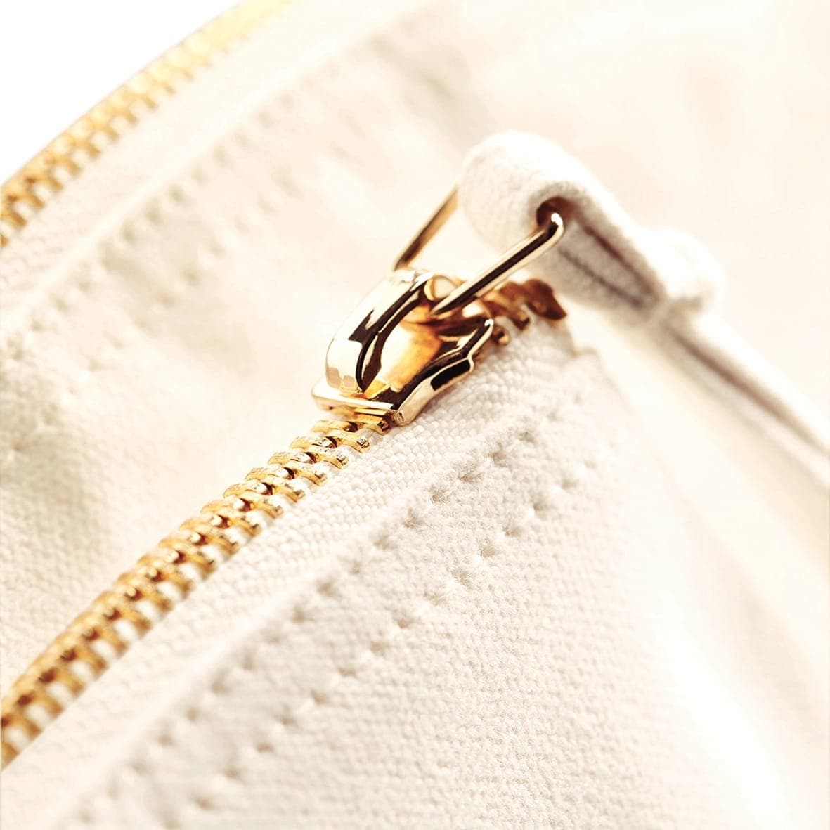 EARTHAWARE® ORGANIC SPRING WRISTLET en situation