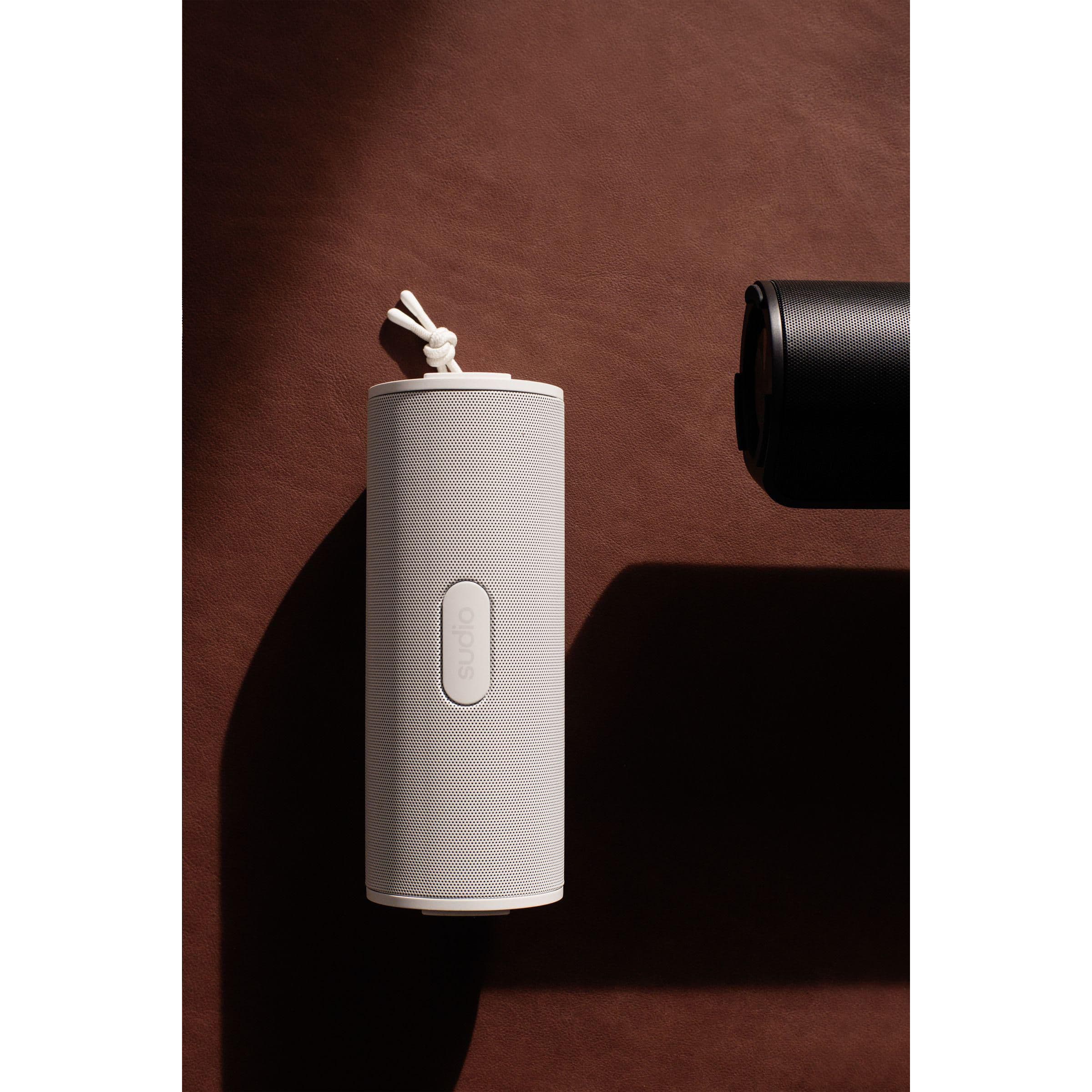 Enceinte Bluetooth Sudio F4 en situation