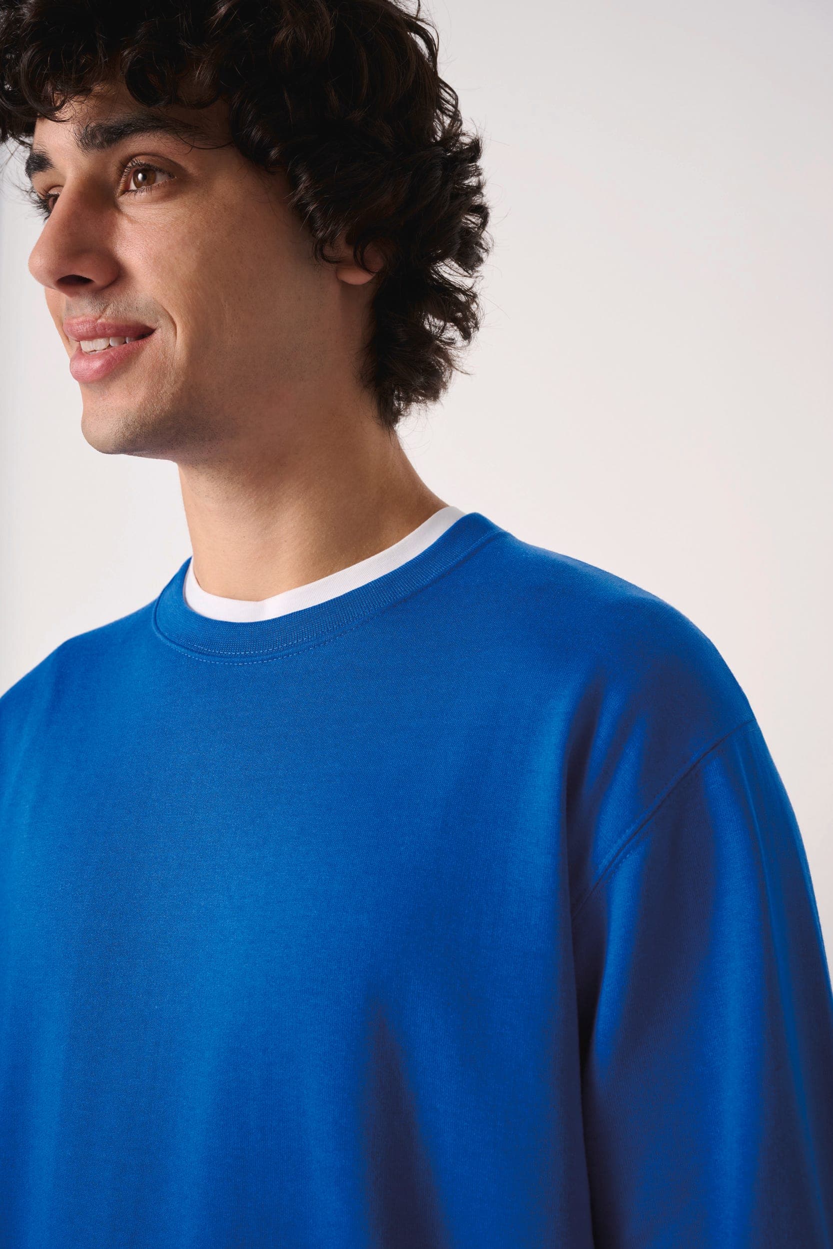 Sweat-shirt col rond unisexe en situation