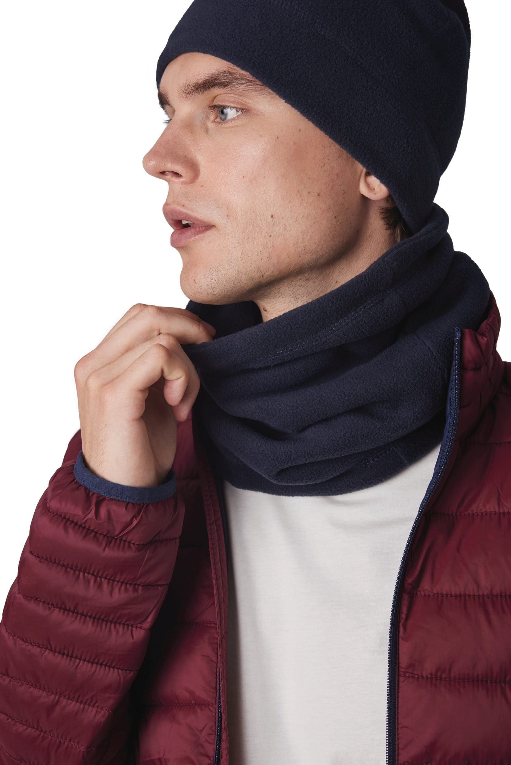 Bonnet recyclé micropolaire en situation