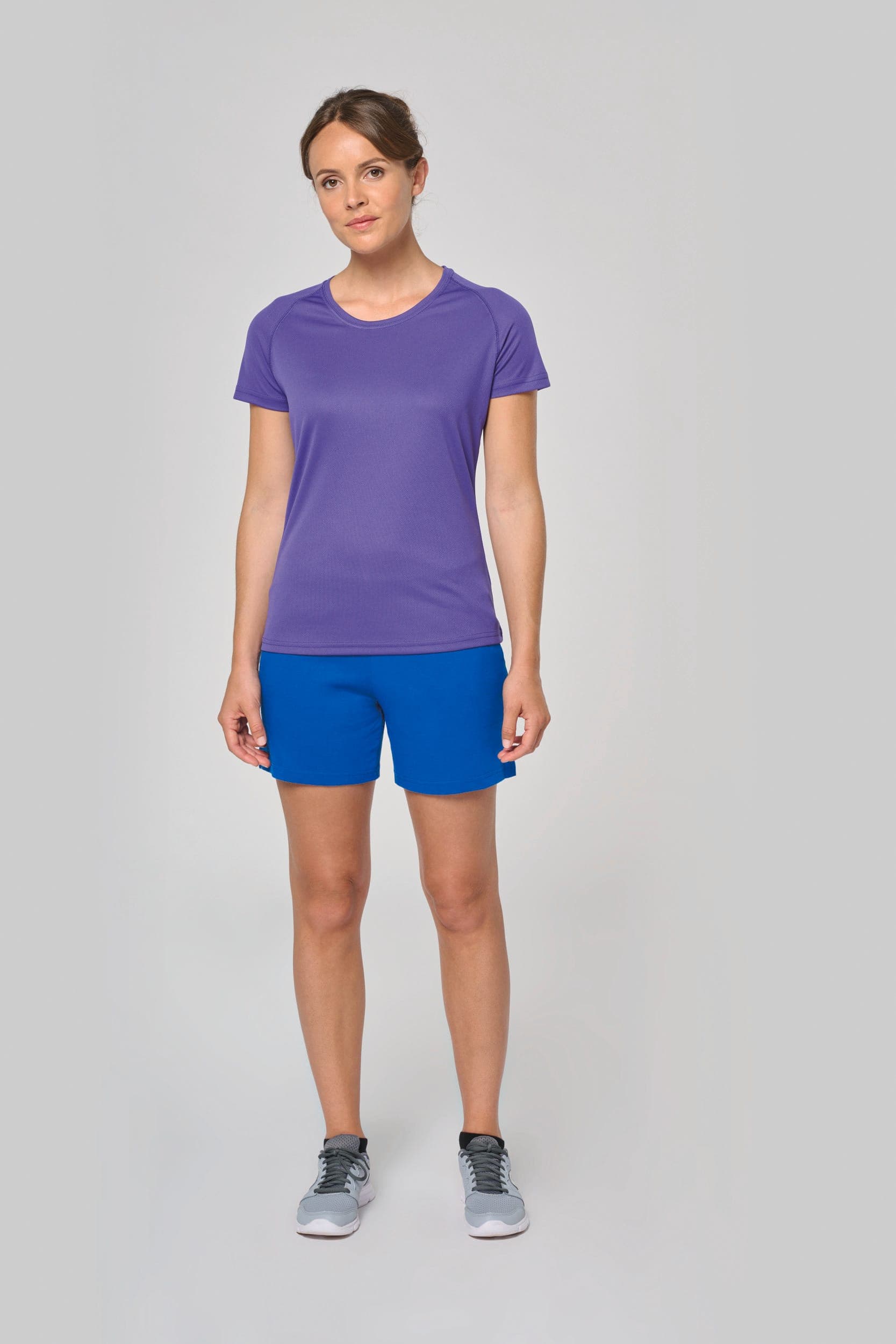 Short jersey sport femme en situation