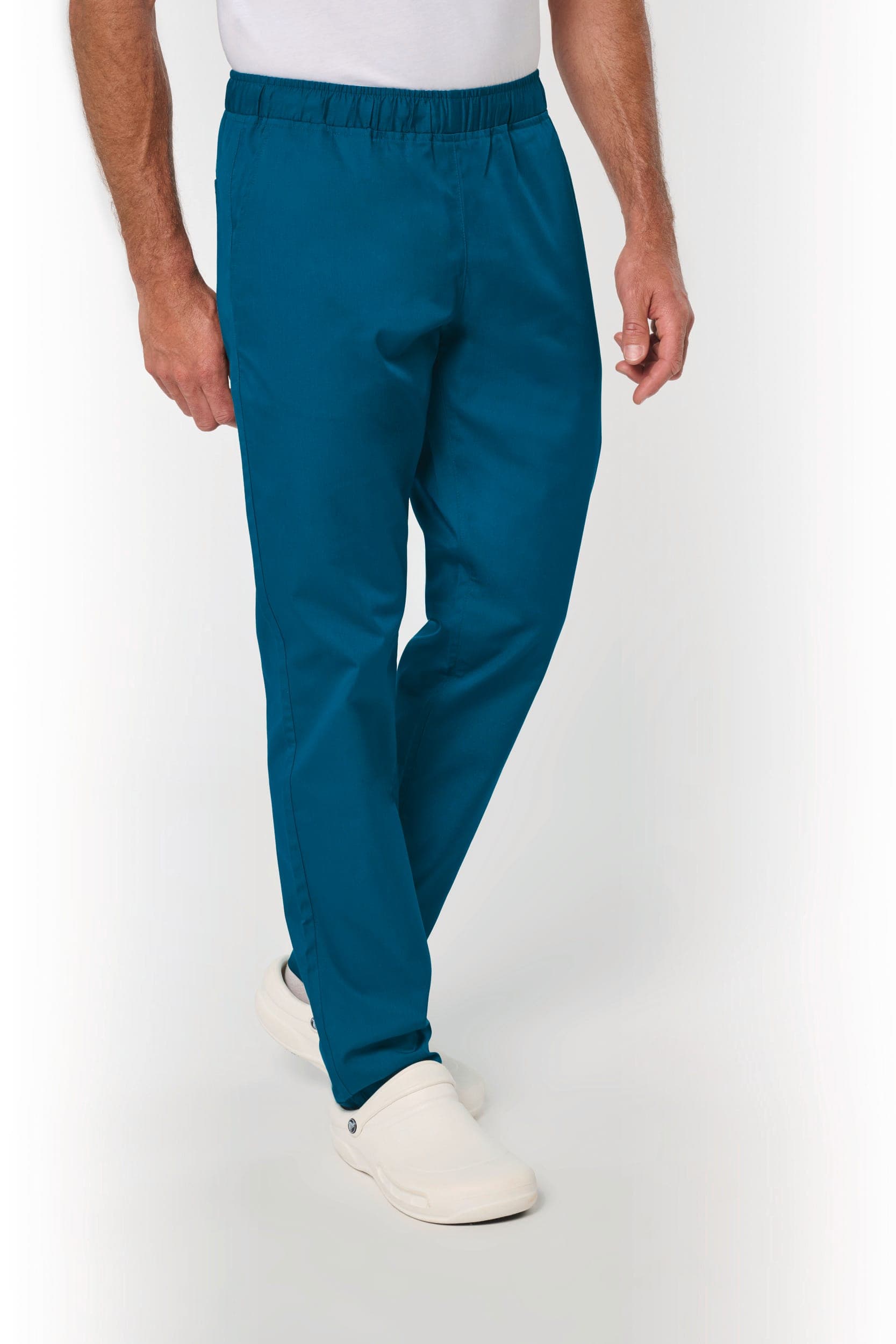Pantalon polycoton homme en situation