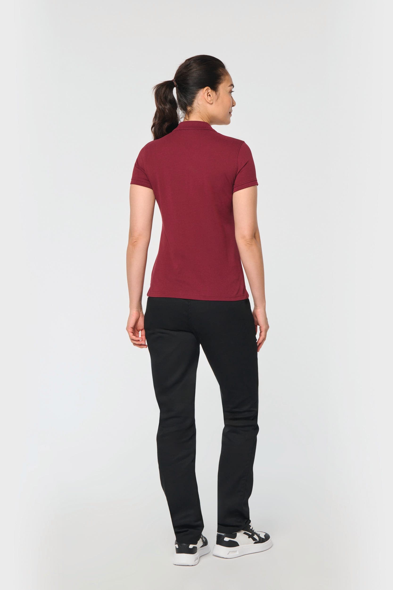 Polo manches courtes femme en situation