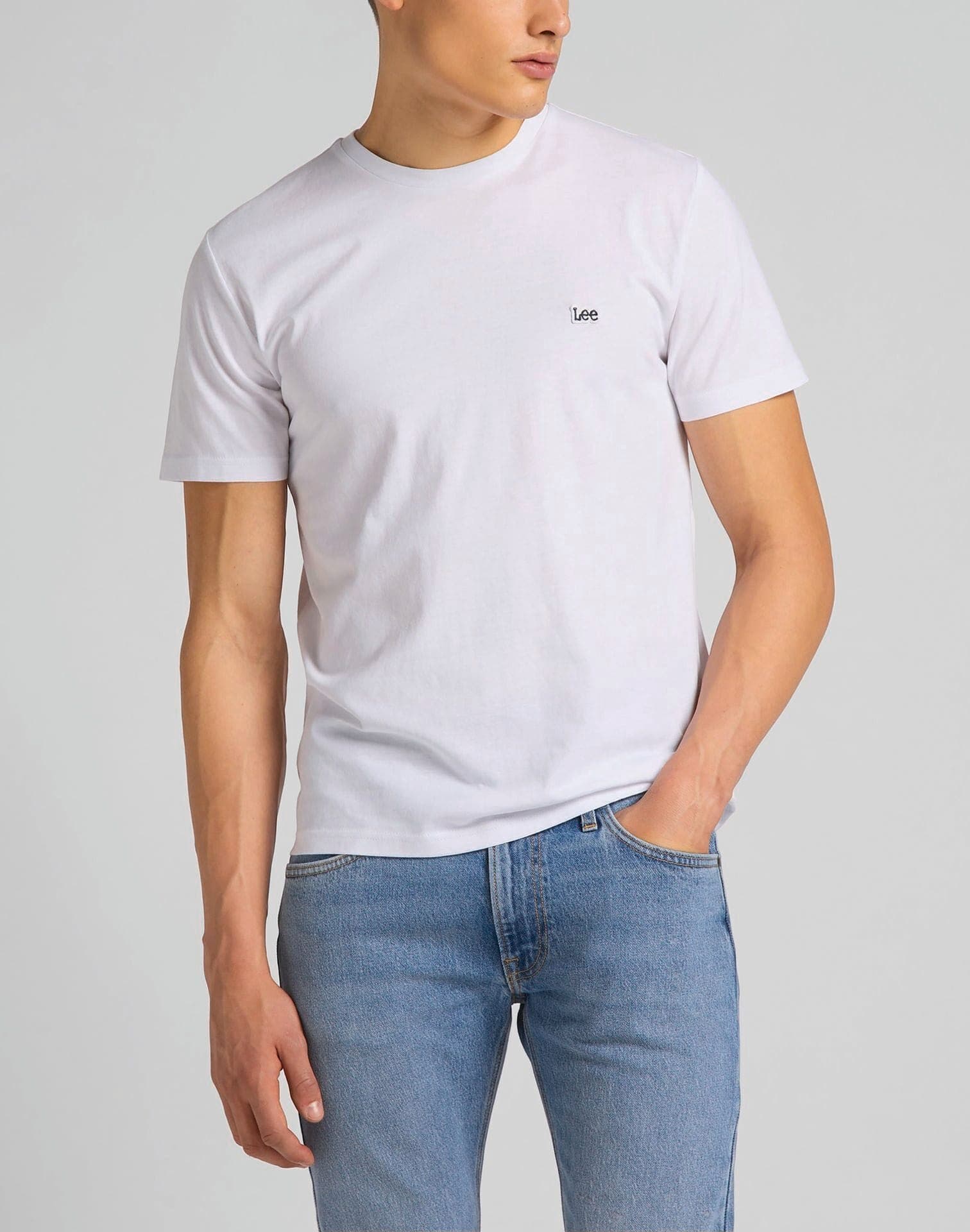 T-shirt Patch Logo Lee en situation