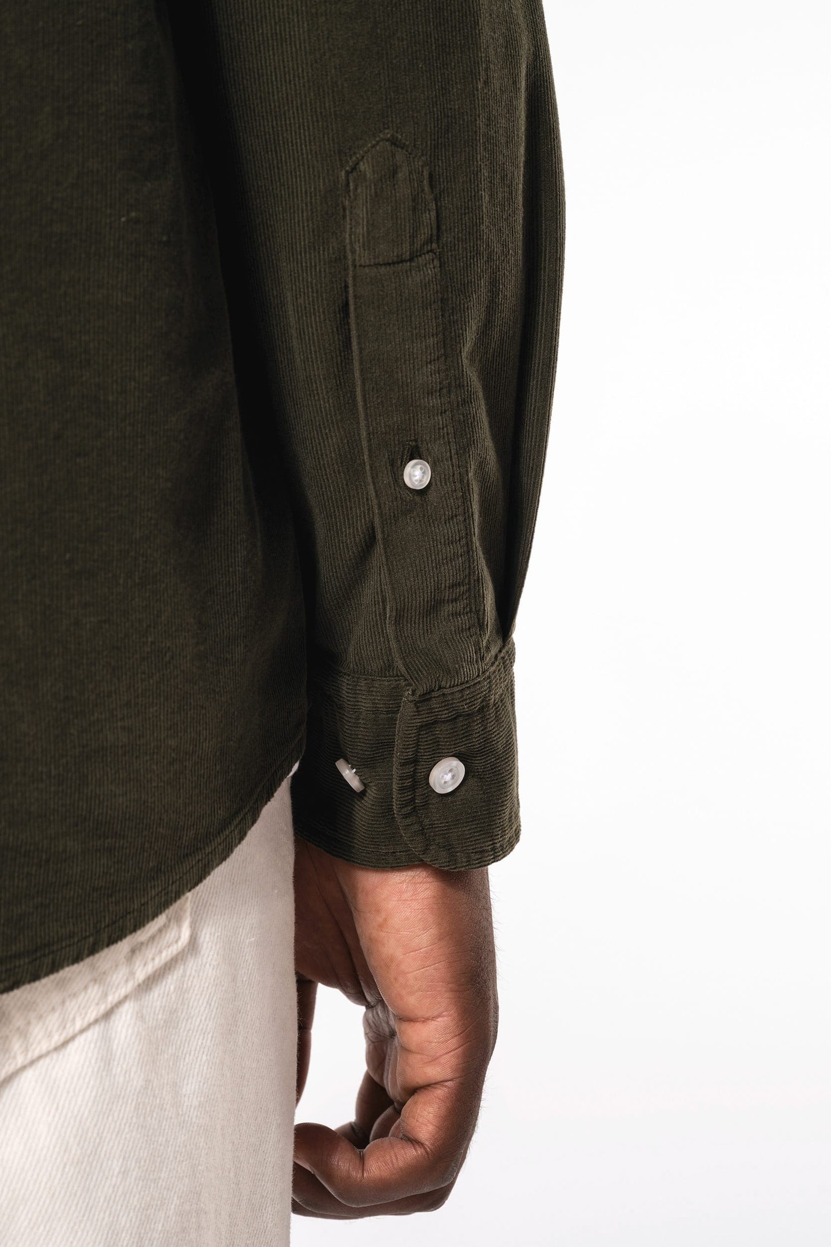 Chemise manches longues en velours homme en situation