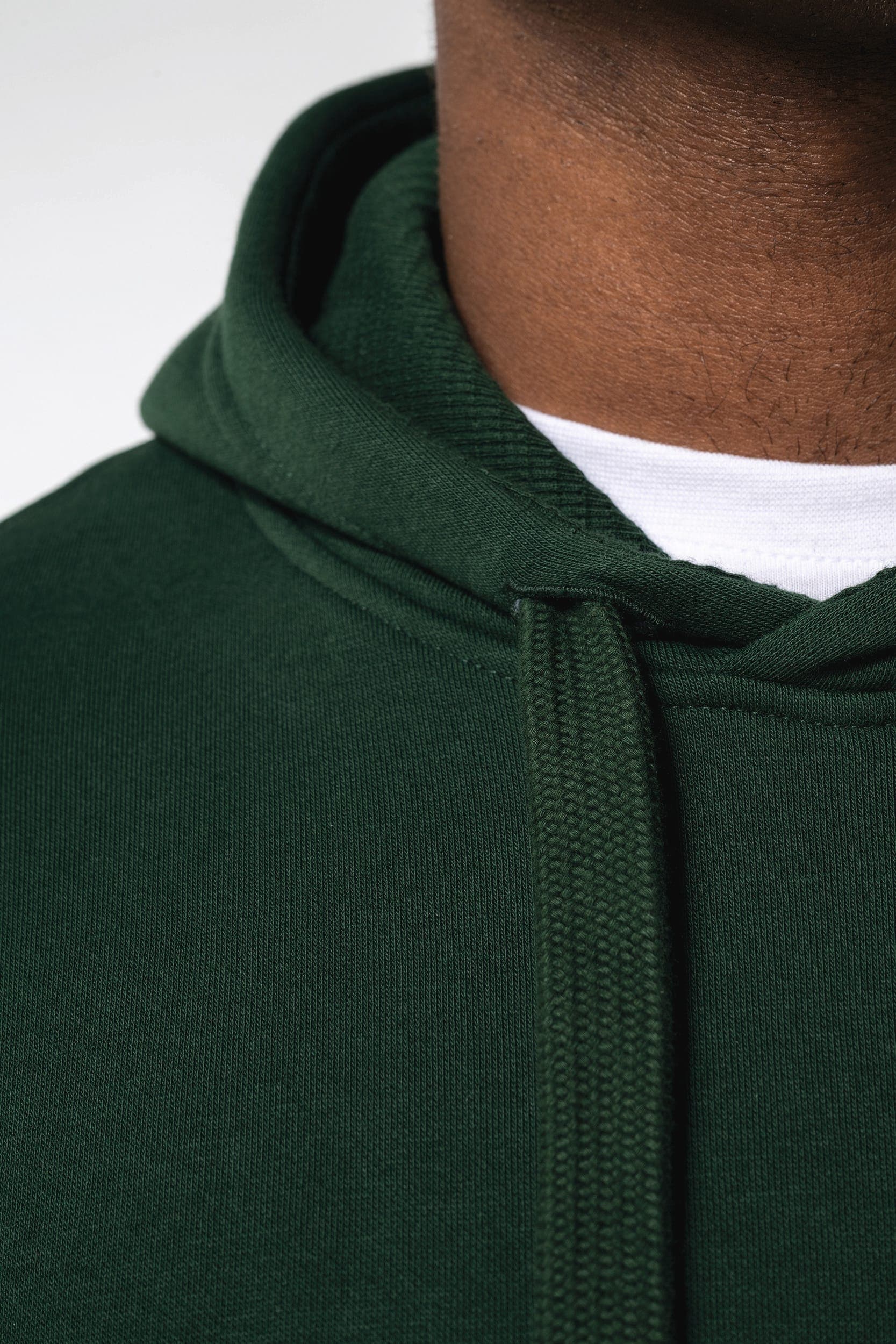 Sweat-shirt capuche homme en situation