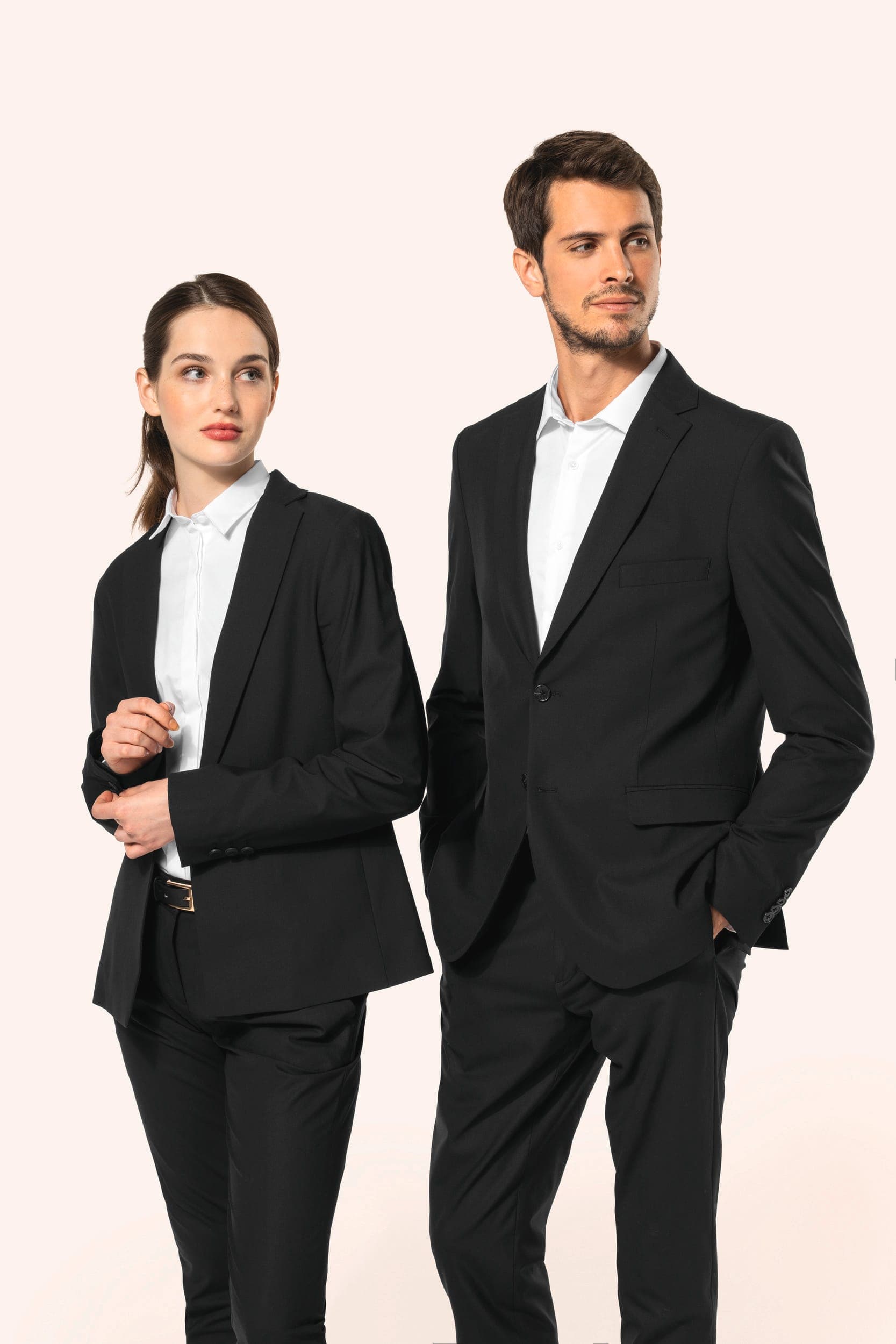 Pantalon City femme en situation