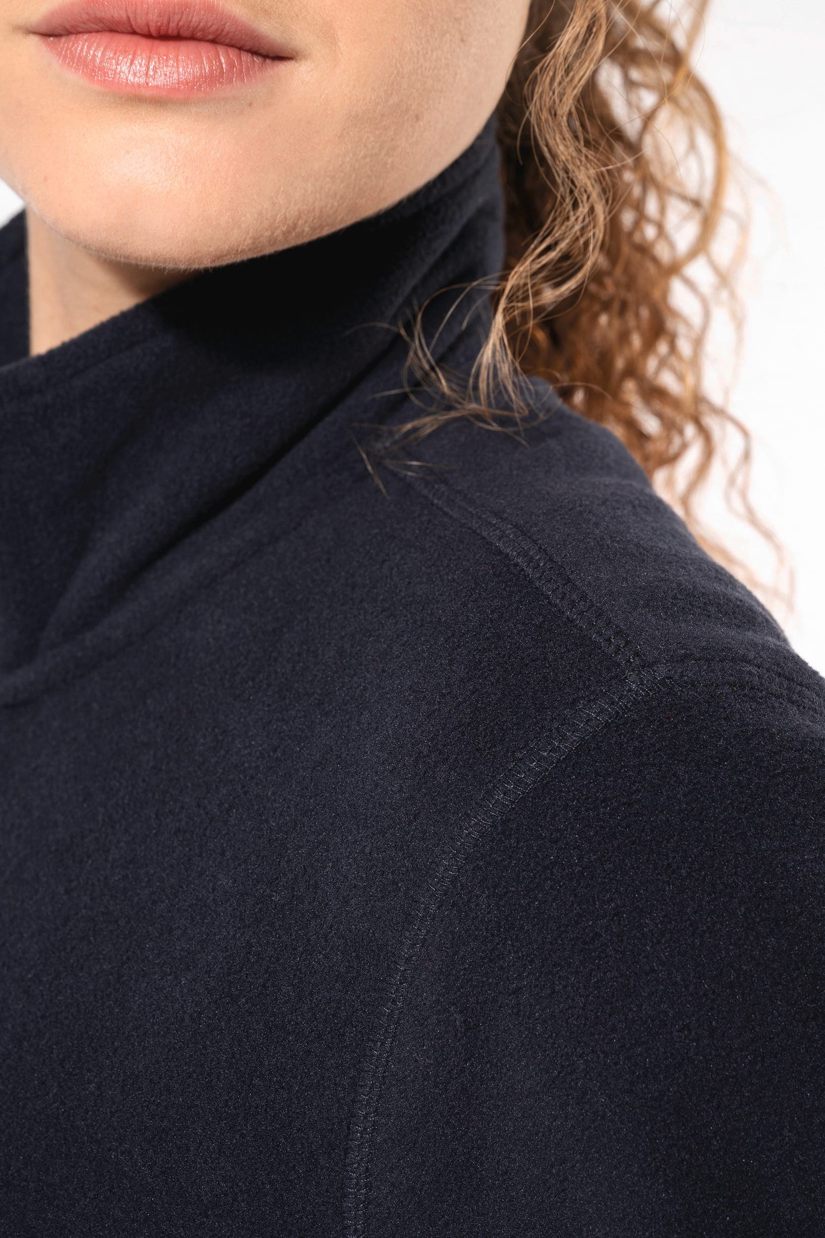 Veste micropolaire zippée unisexe en situation