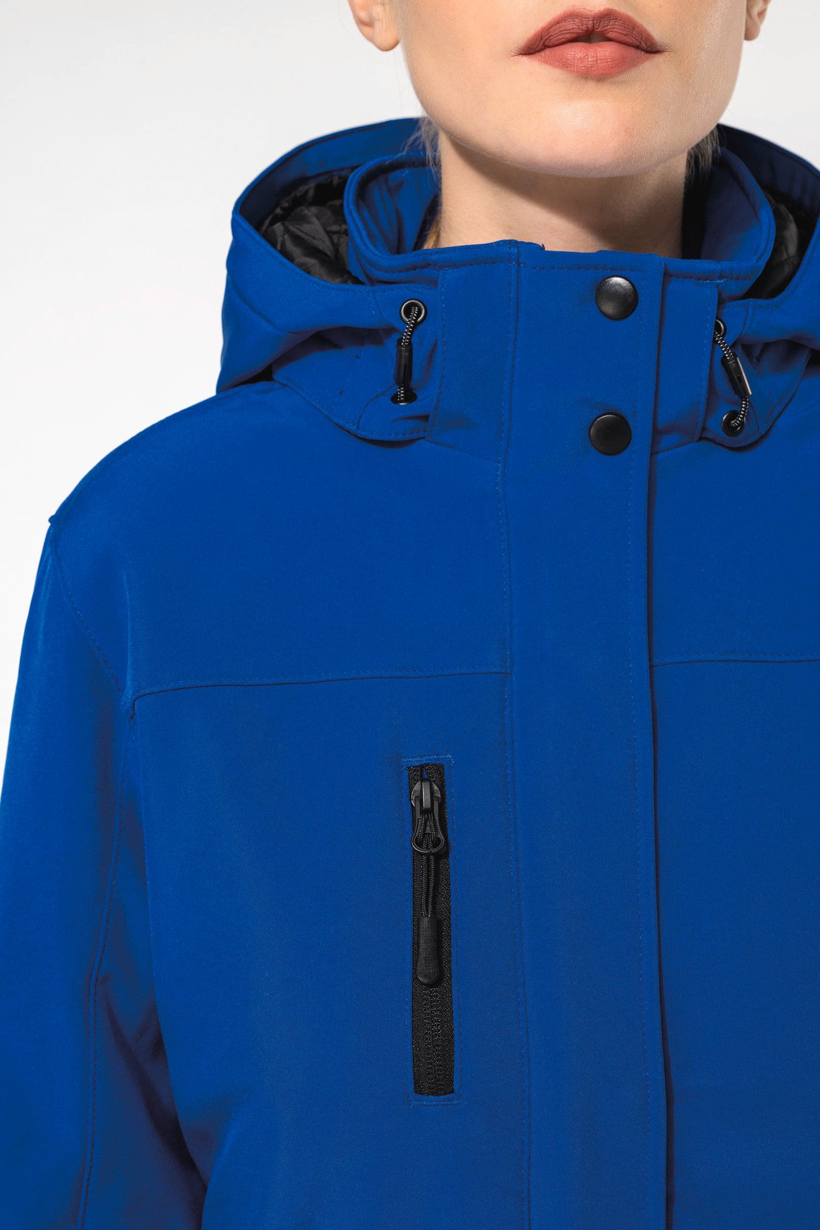 Parka softshell doublée capuche femme en situation