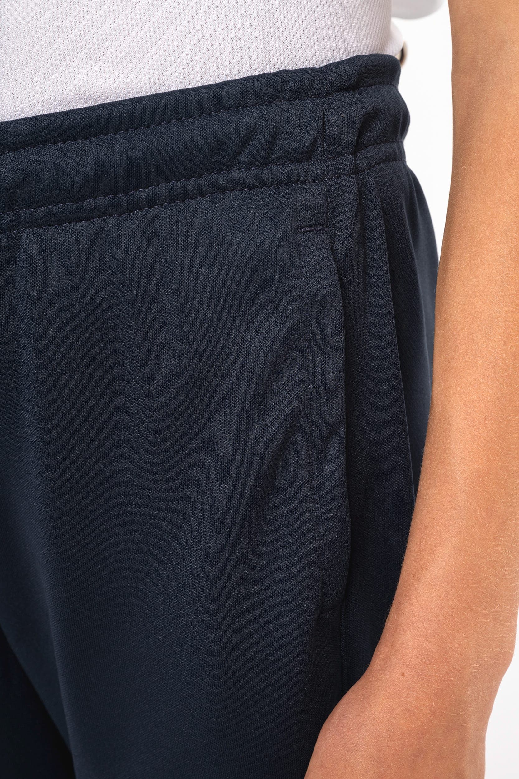 Pantalon d'entrainement enfant en situation