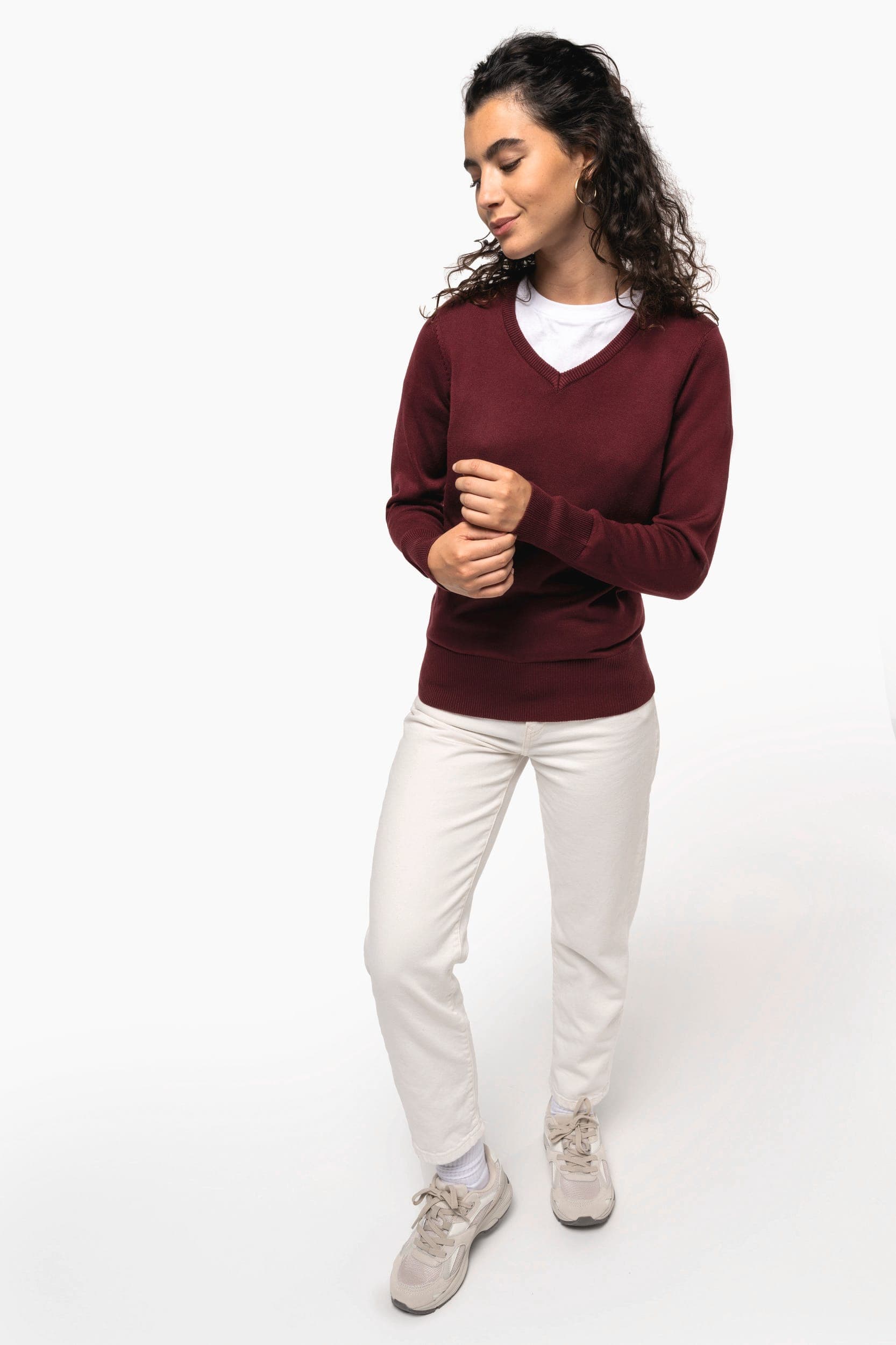 Pull col V femme en situation