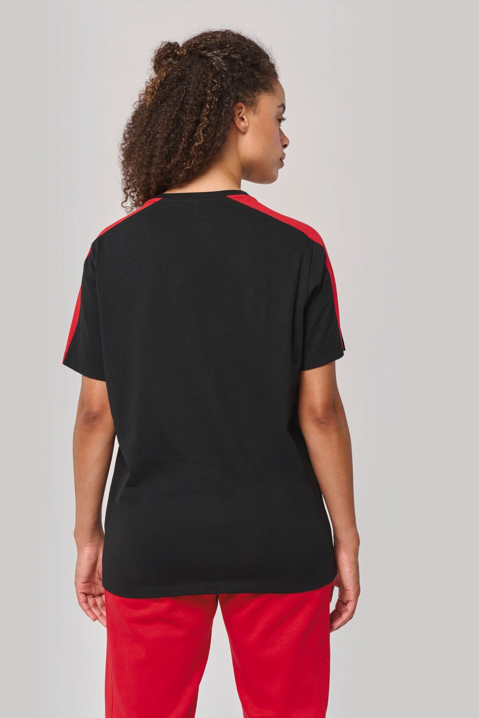 T-shirt teamwear unisexe en situation