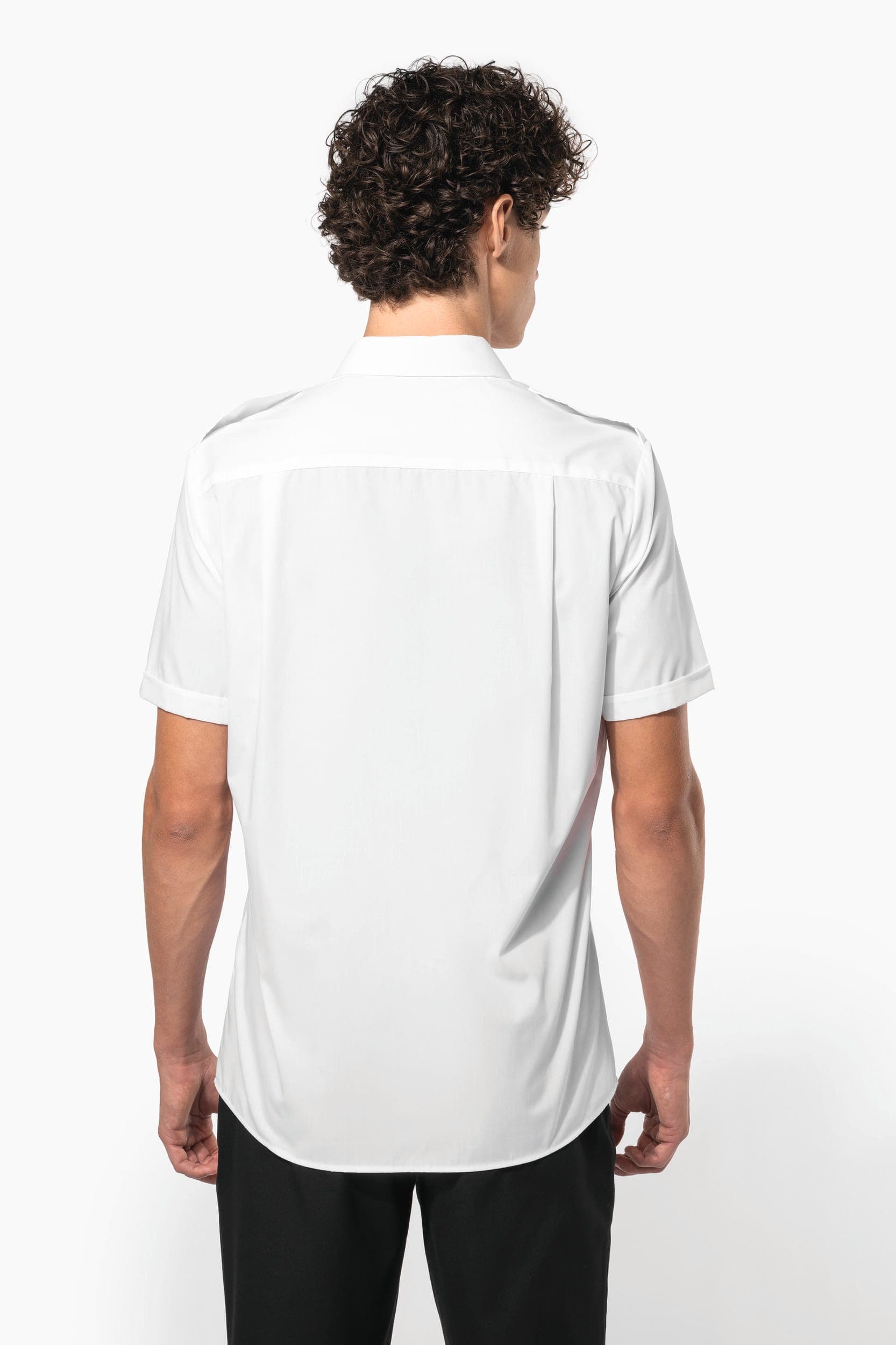 Chemise pilote manches courtes homme en situation