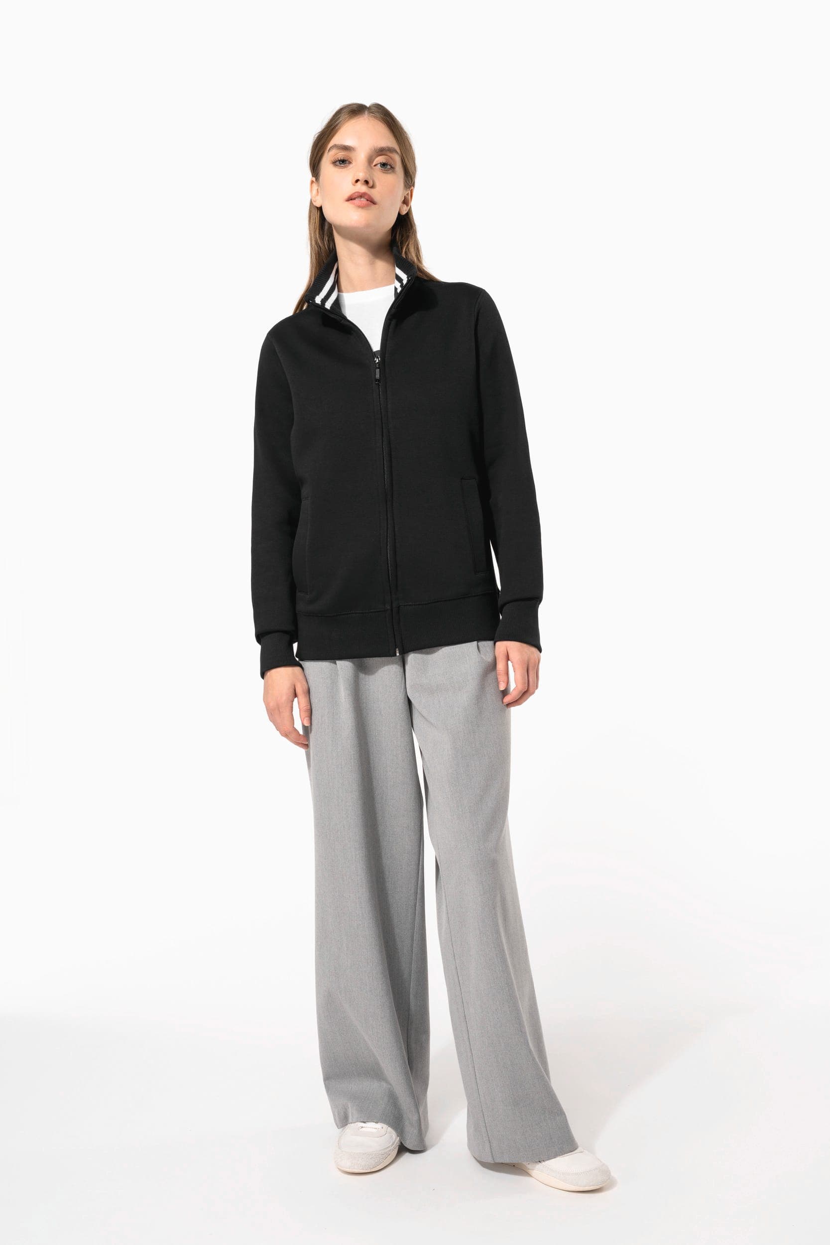 Veste molleton zippée femme en situation