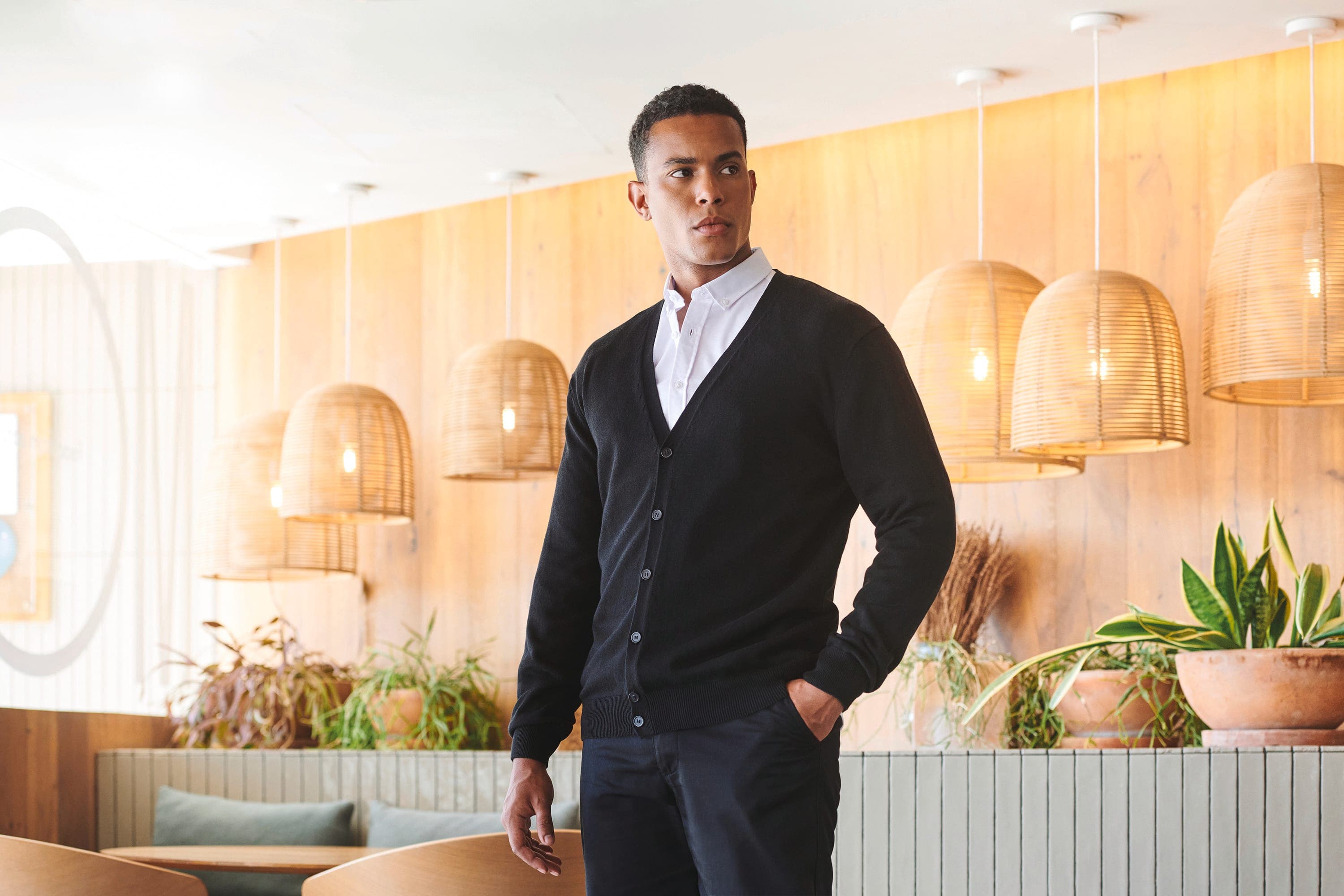 MEN'S V BUTTON CARDIGAN