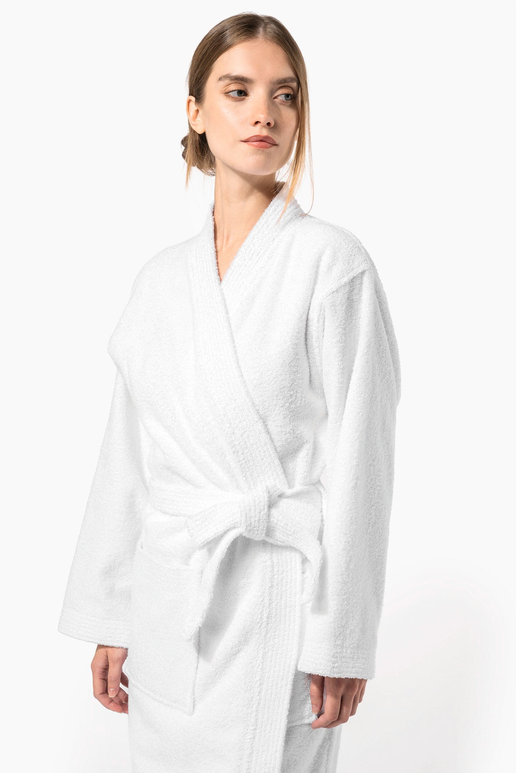 Peignoir col kimono en situation