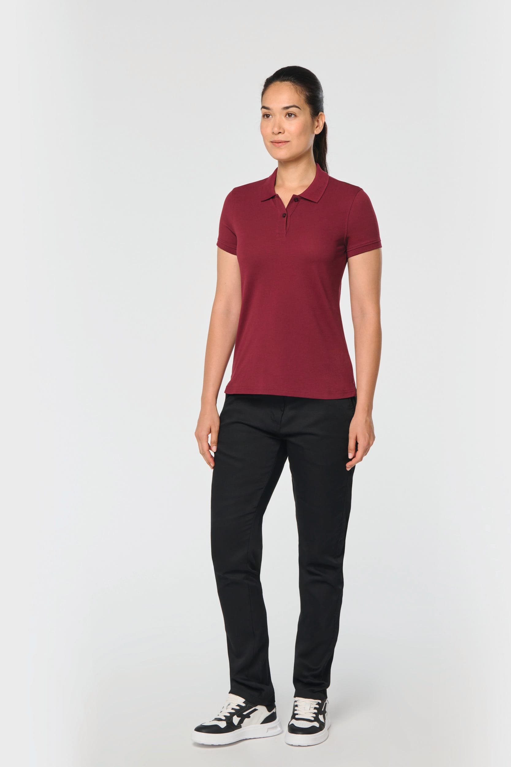 Polo manches courtes femme en situation