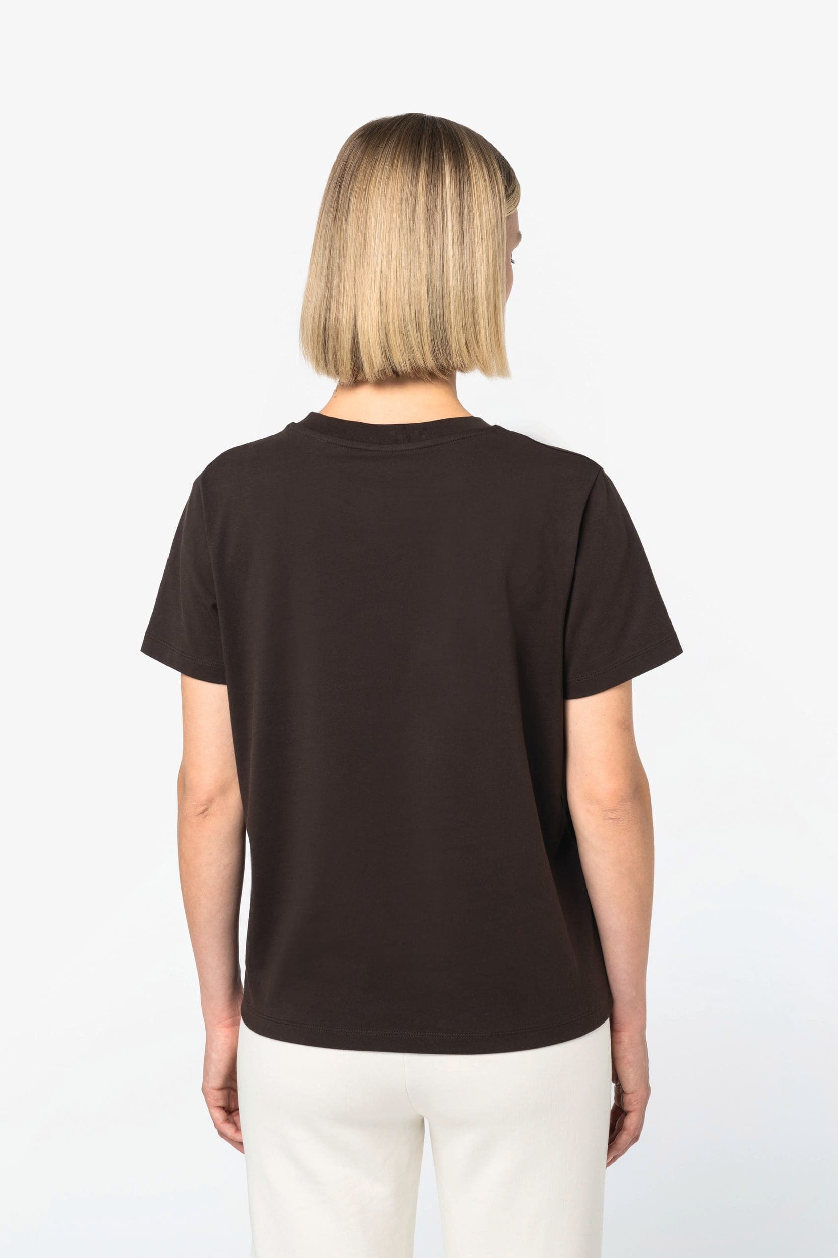 T-shirt écoresponsable femme en situation