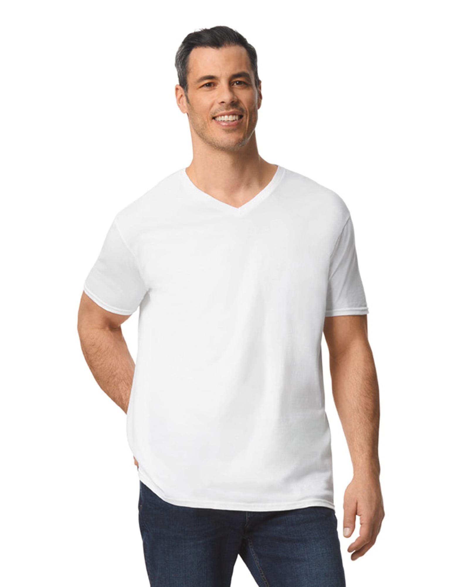 T-shirt homme col v Softstyle en situation