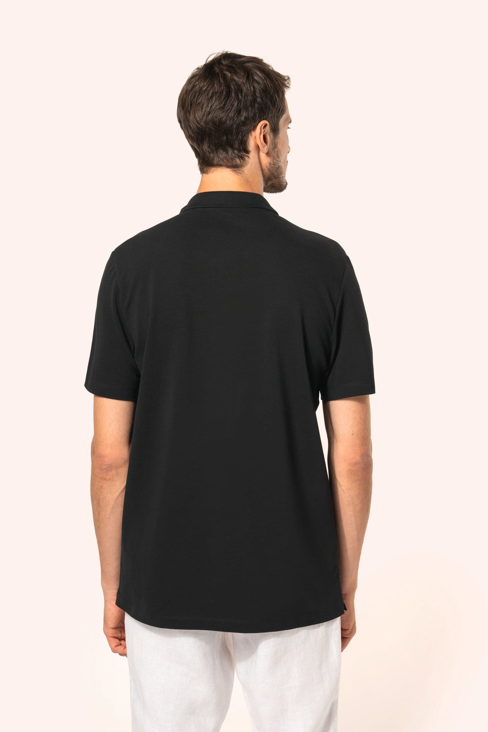 Polo Supima® manches courtes homme en situation