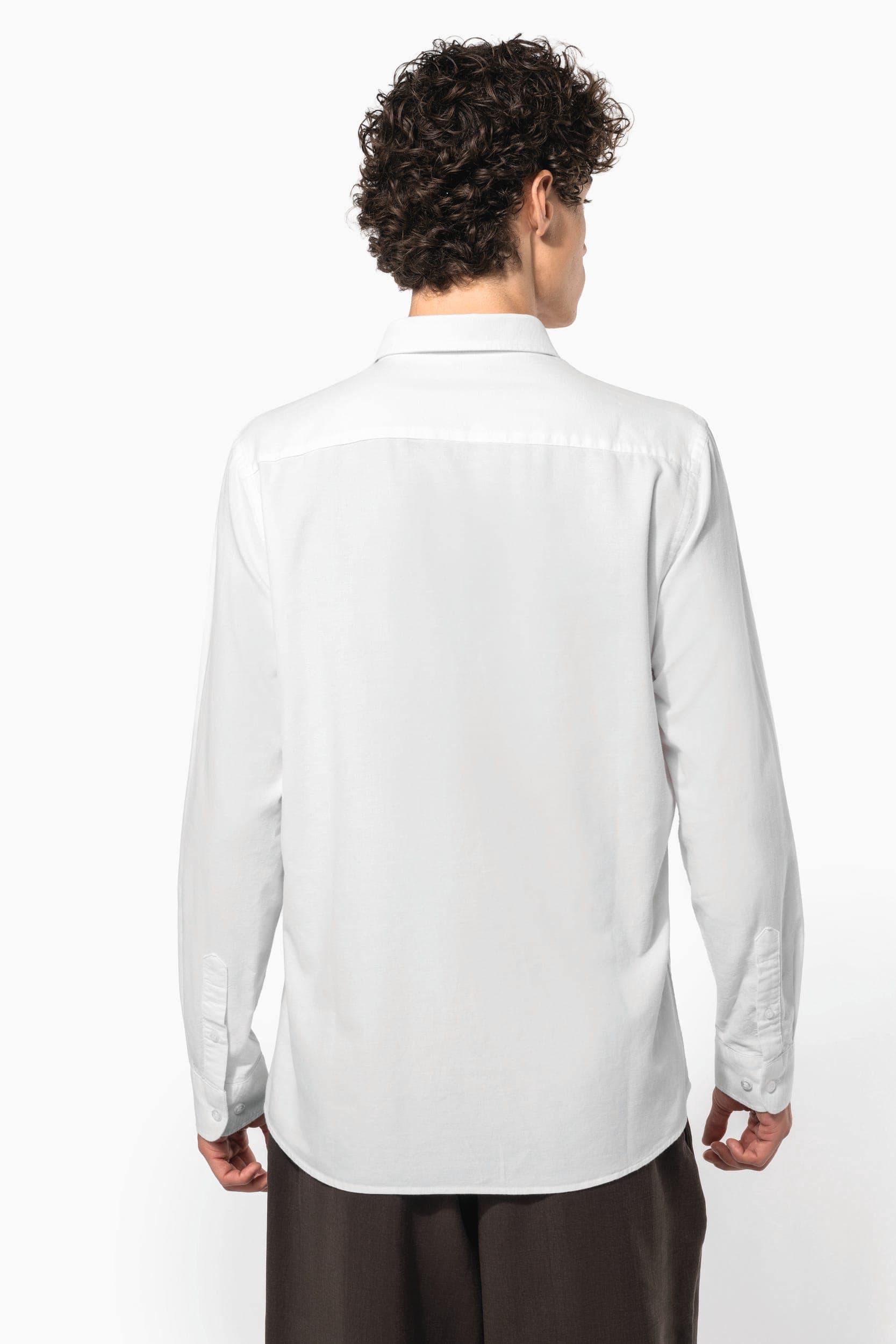 Chemise Oxford lavée manches longues en situation