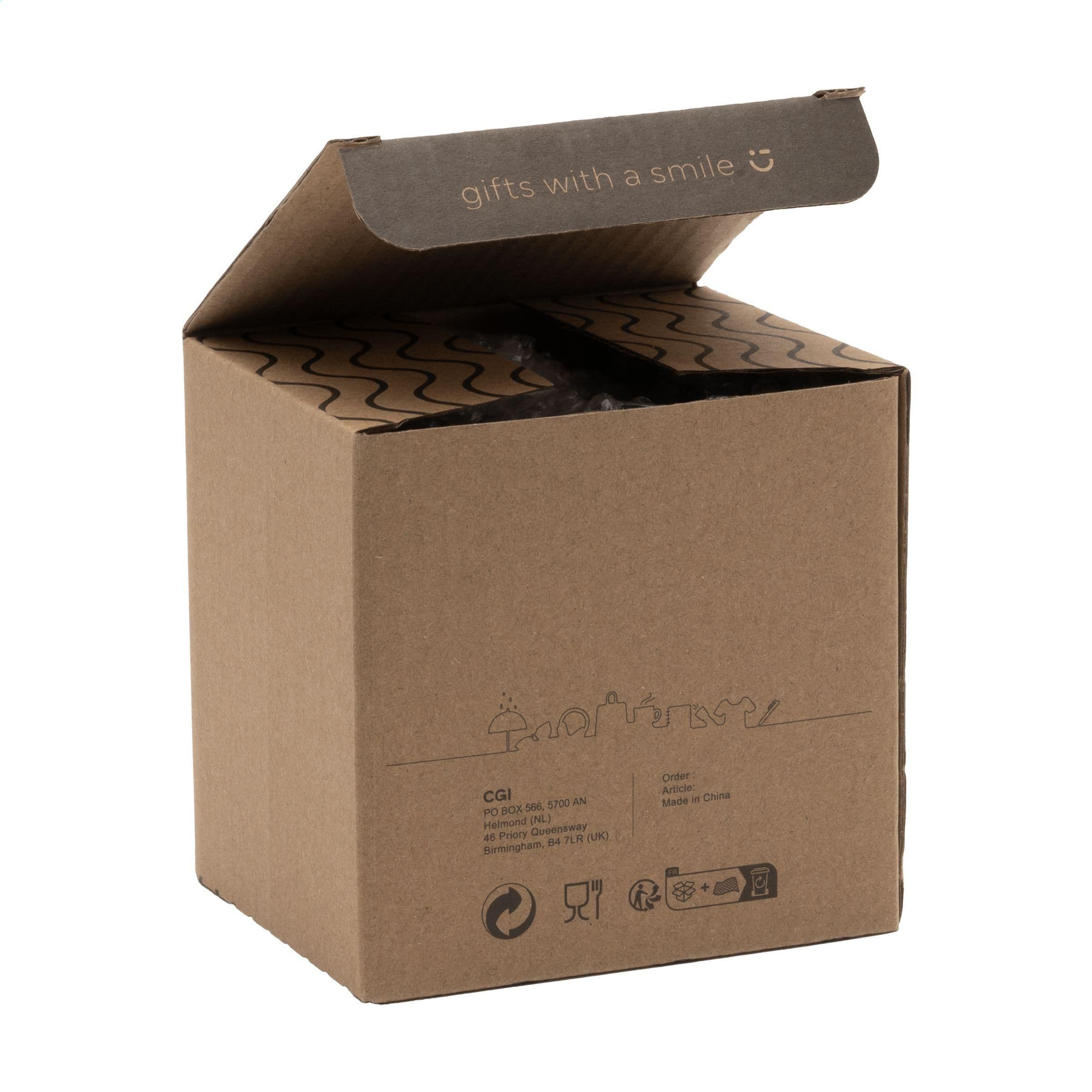 Mug Retro Silver en émail 350 ml en situation