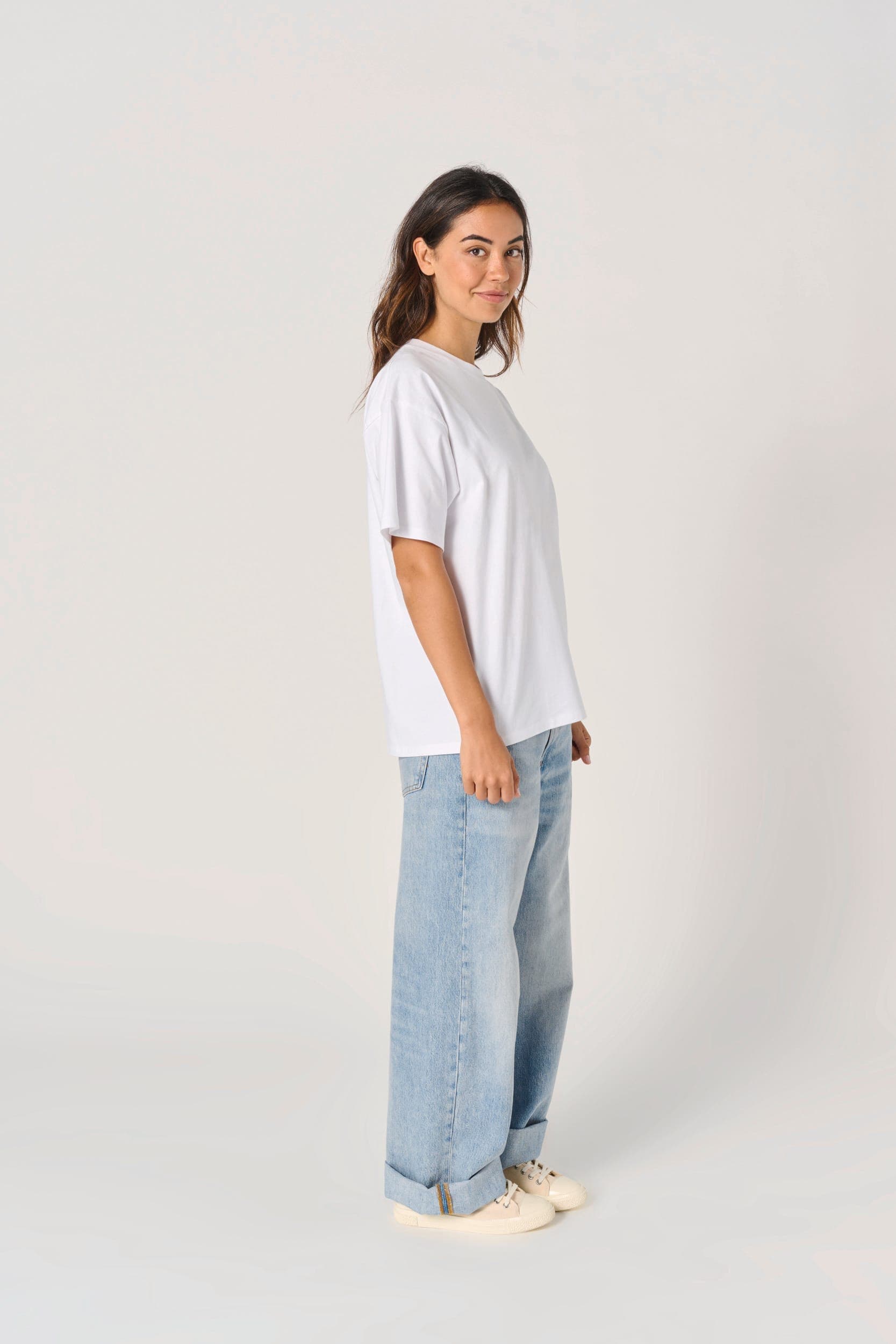 T-shirt oversize unisexe en situation