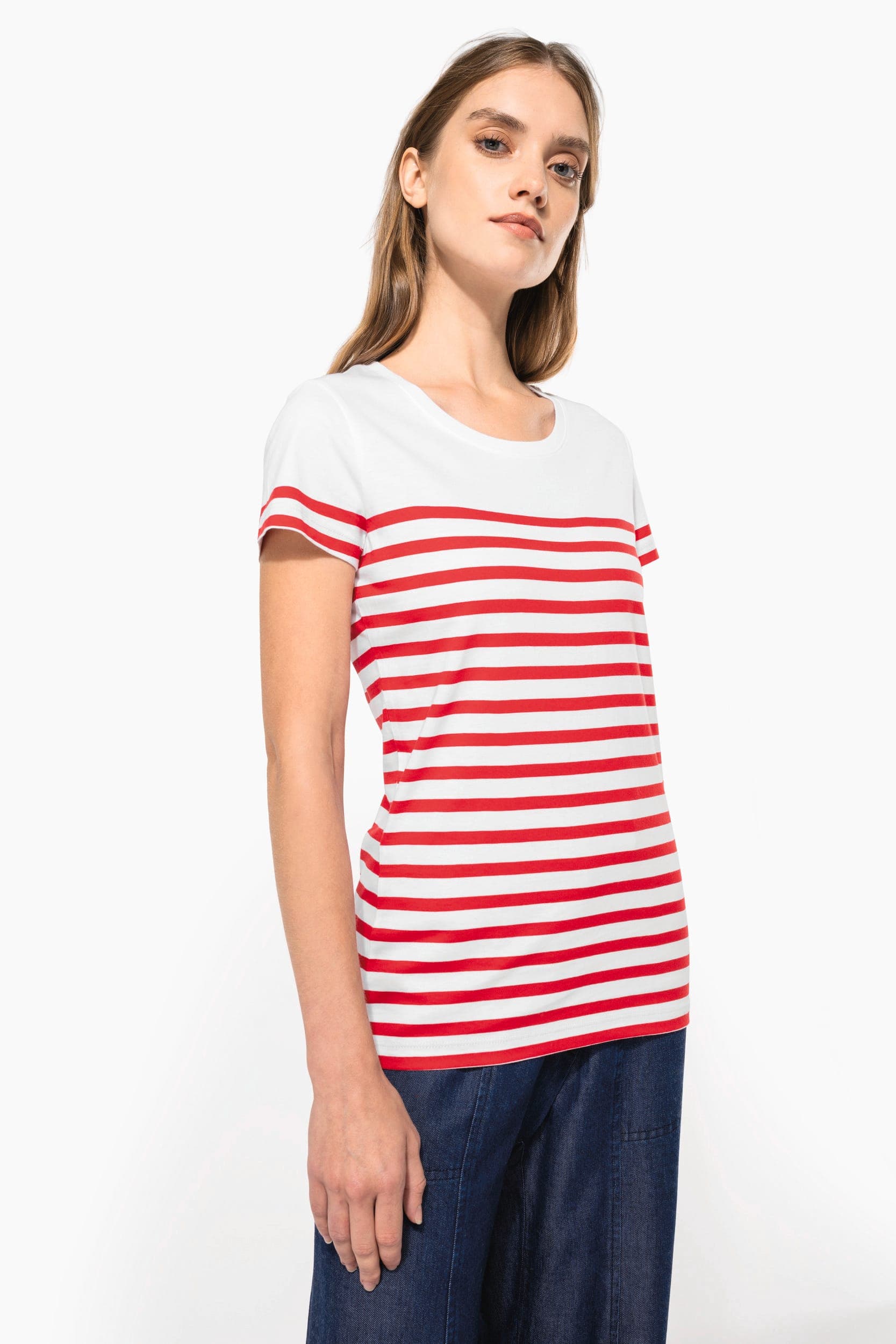 T-shirt marin col rond Bio femme en situation