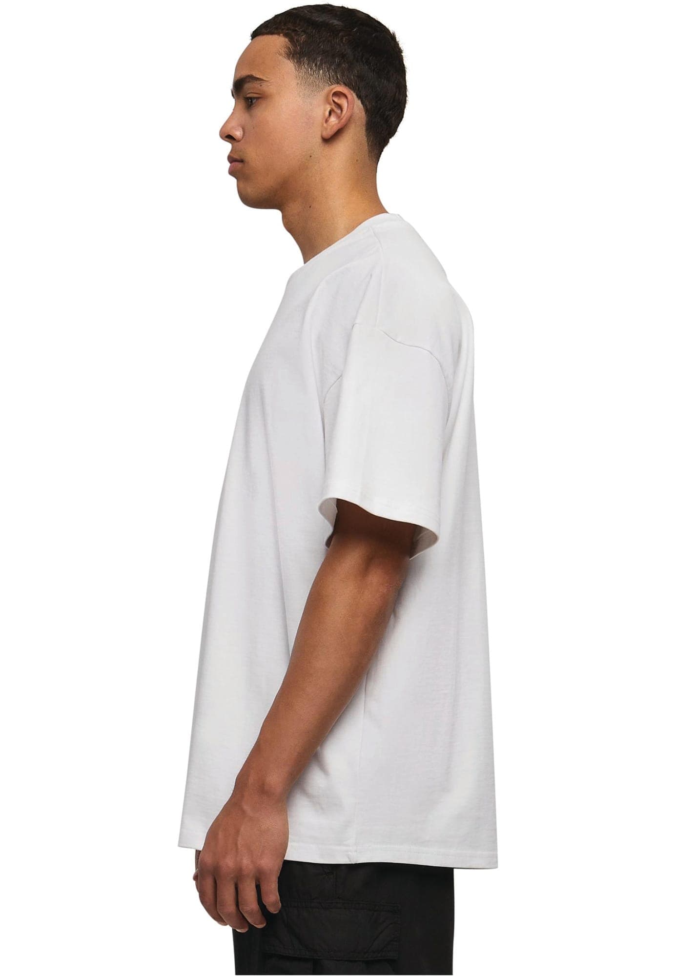 T-shirt urbain lourd en situation