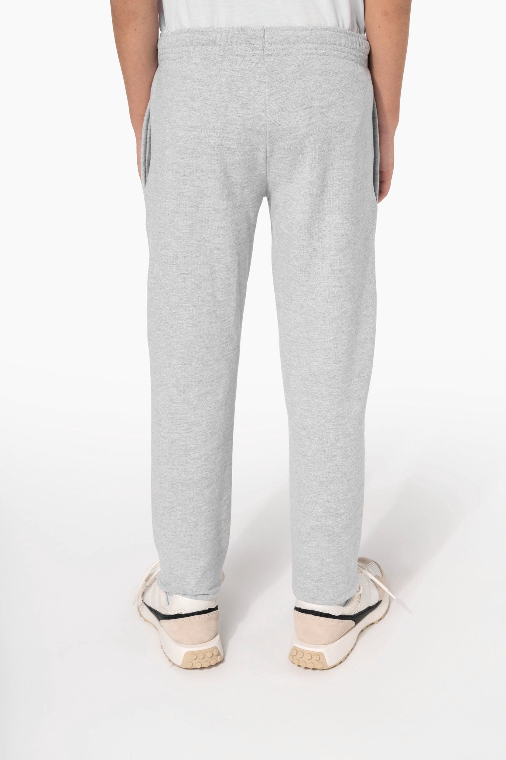 Pantalon molleton enfant en situation