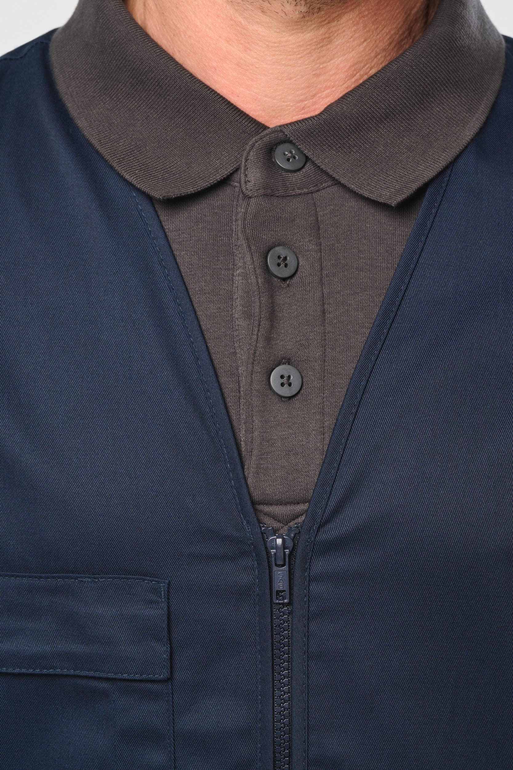 Gilet polycoton multipoches unisexe en situation