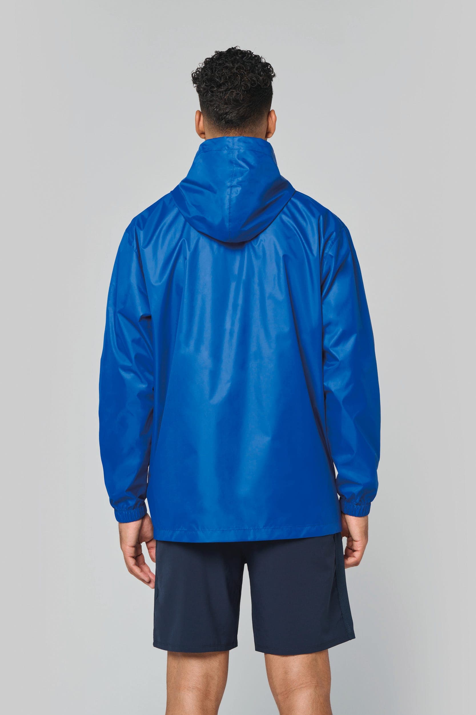 Veste de pluie unisexe en situation