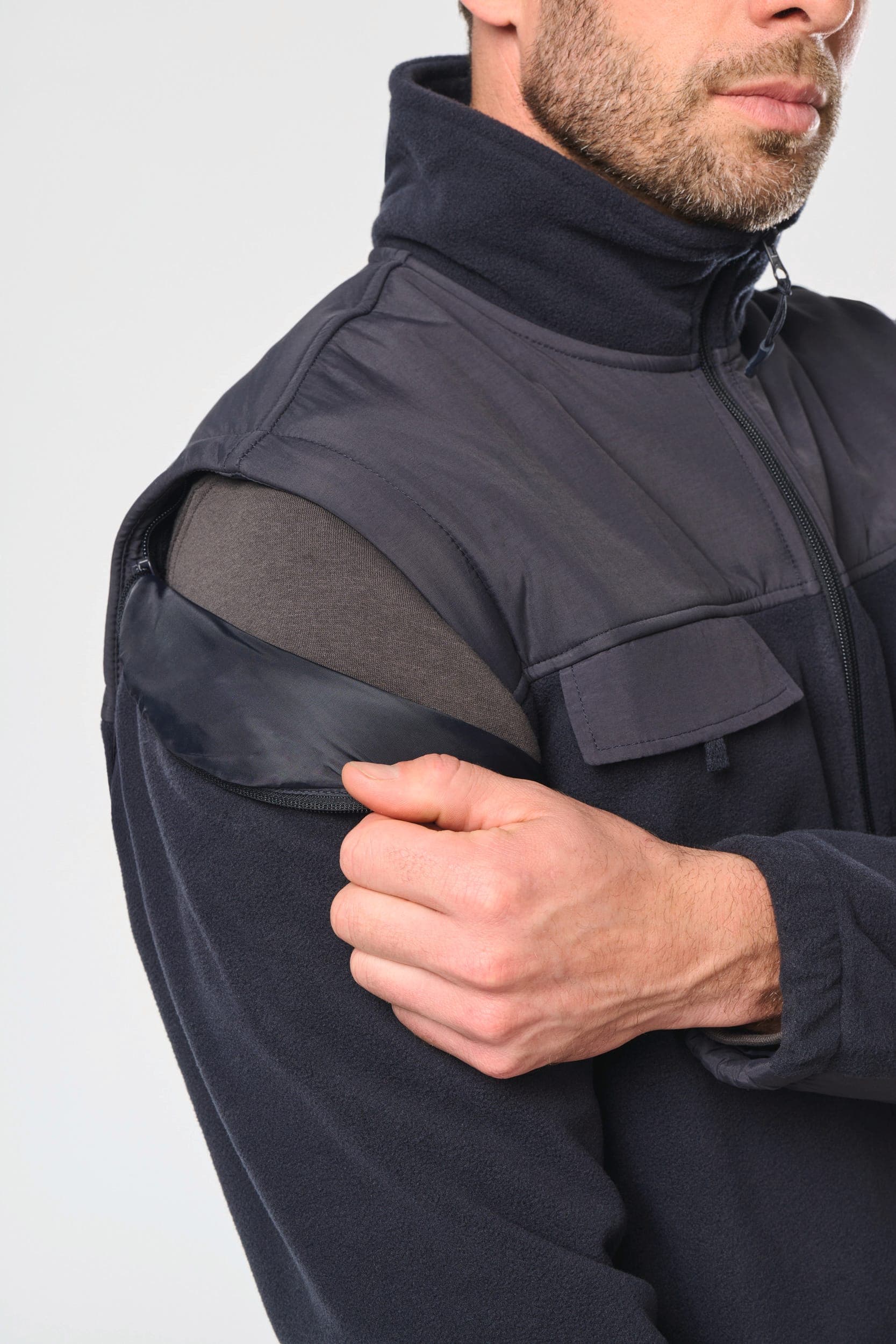 Veste polaire manches amovibles homme en situation