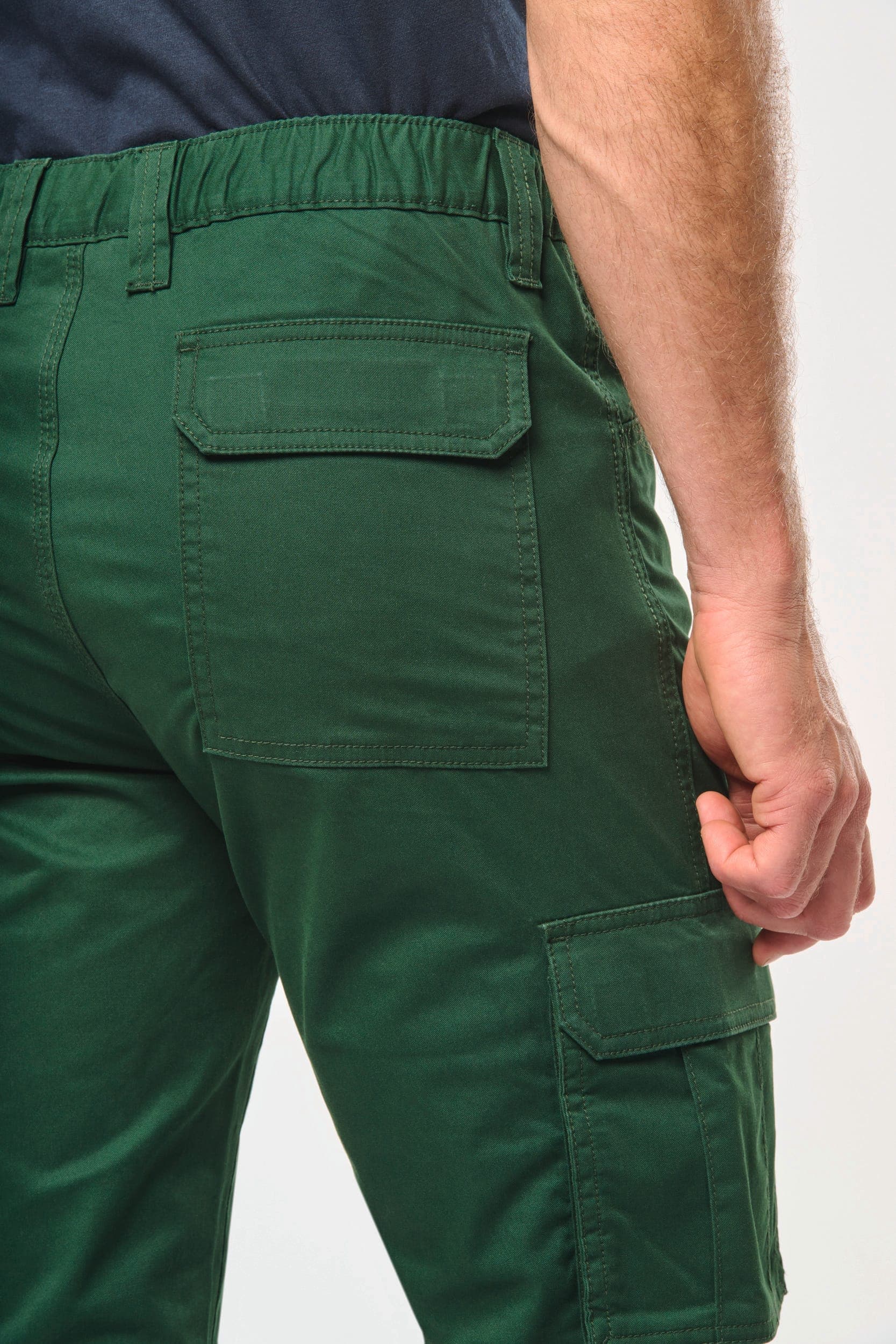 Pantalon multipoches écoresponsable homme en situation