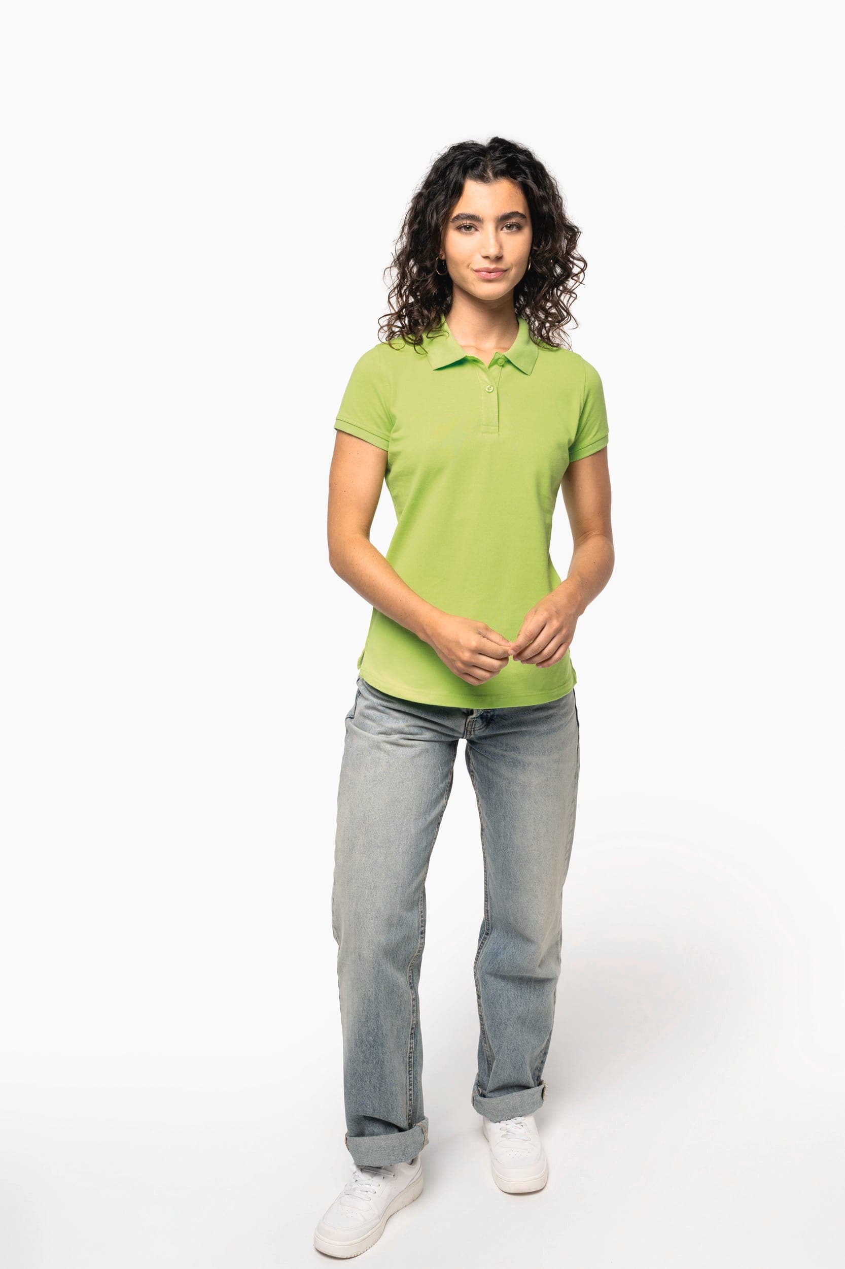 Polo manches courtes femme en situation